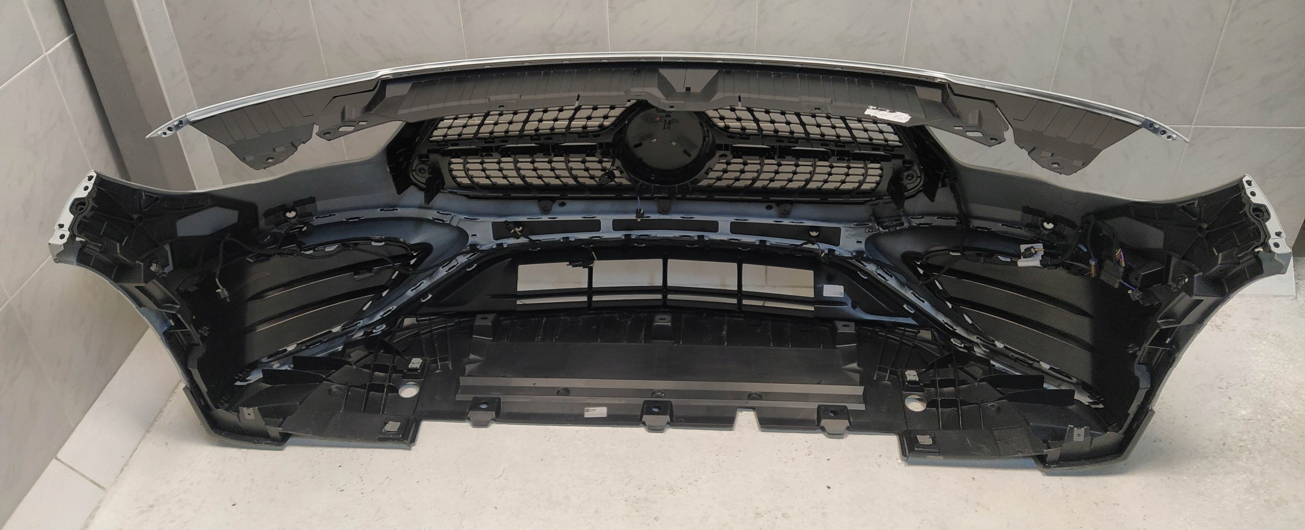 MERCEDES GLA 250 E LIFT 23- bumper front front grill 6XPDC