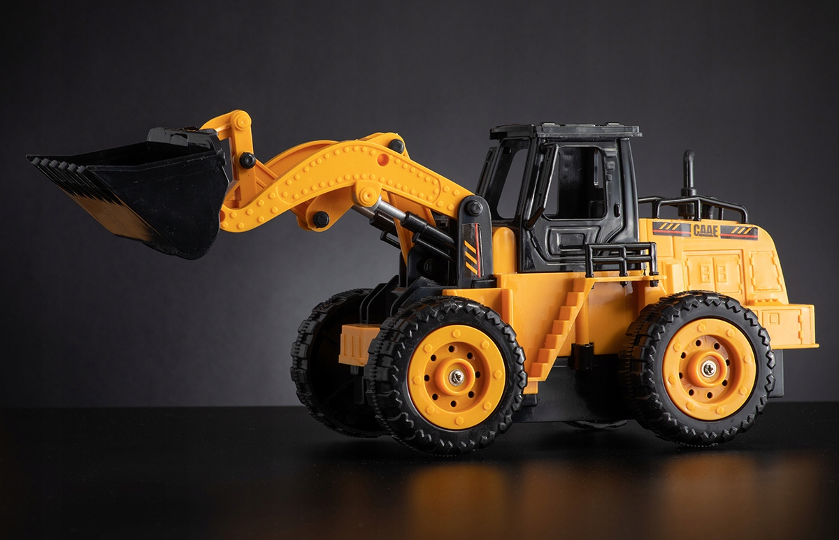 ZDALNIE STEROWANA KOPARKA SPYCH MOCNA RC + PILOT Marka inna