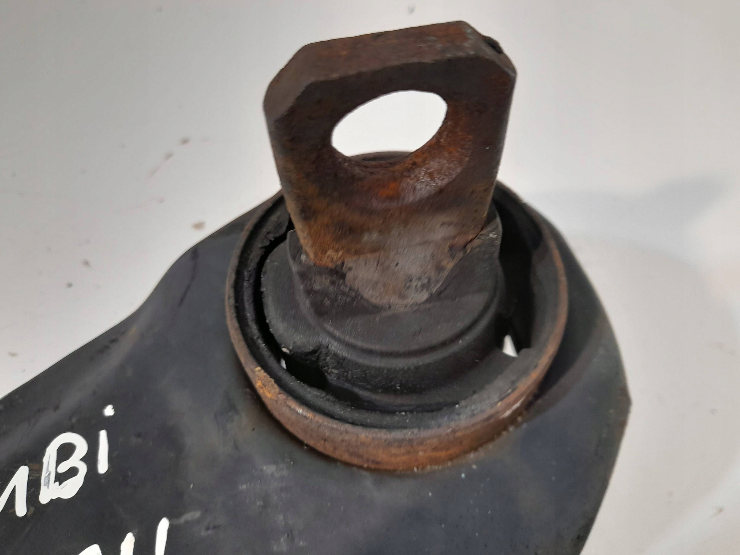 Mazda 6 arm rear right 2008-2013 kombi (42)