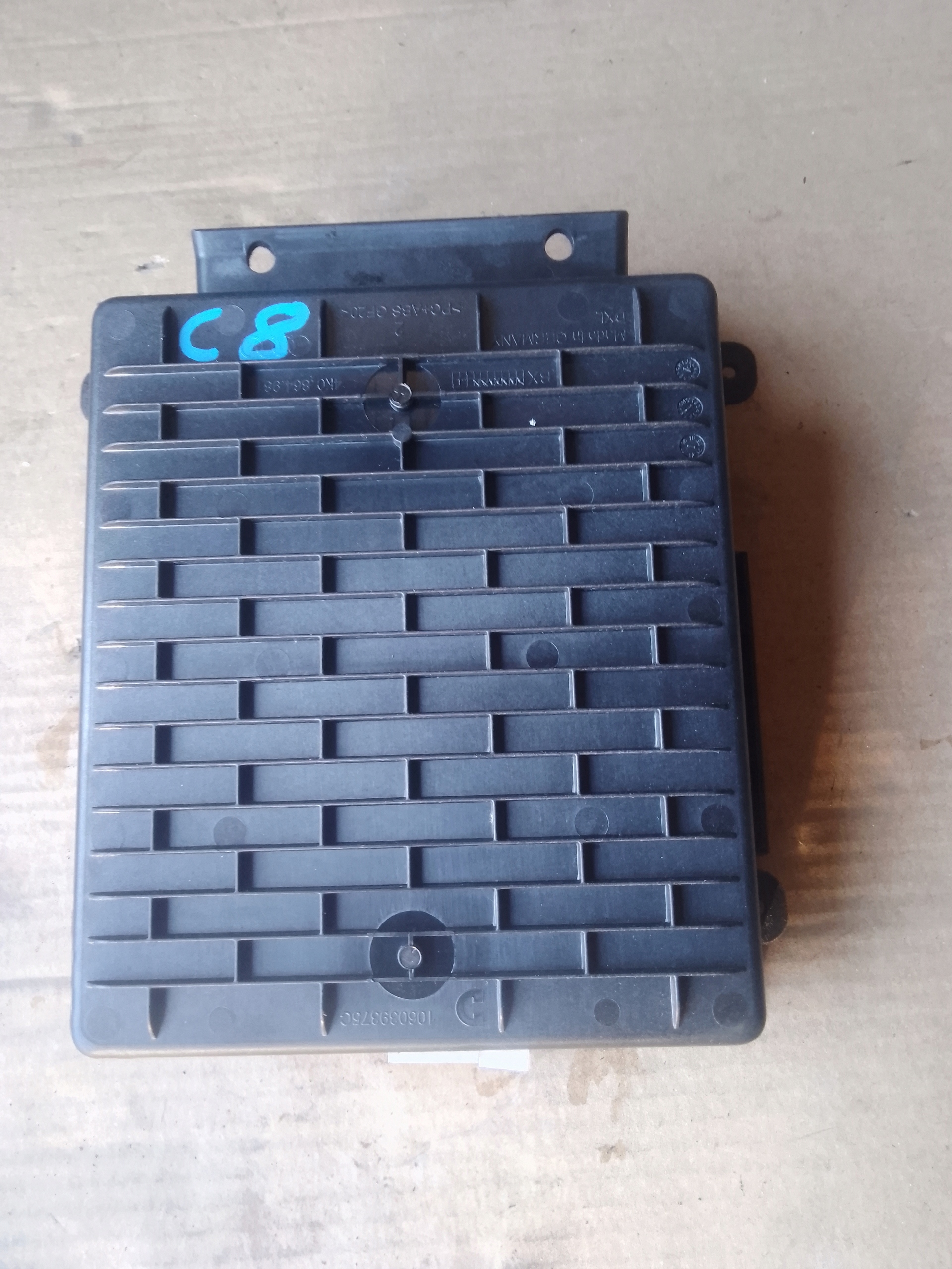 ABDECKUNG, HUTABLAGE HANDSCHUHFACH TUNELU AUDI A6 C8 4K0864981