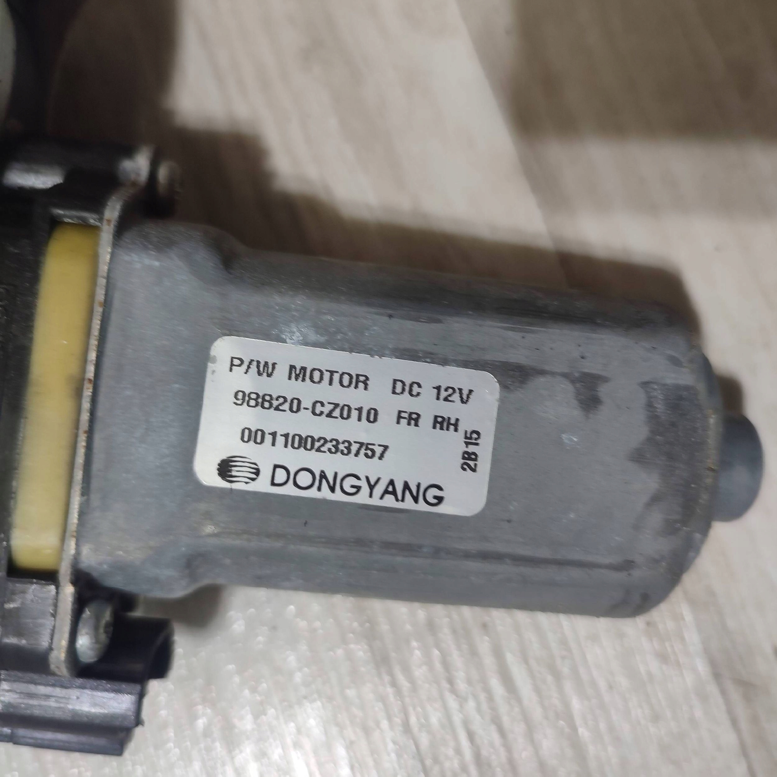 window regulator door przednich front right SsangYong Korando 98820CZ010
