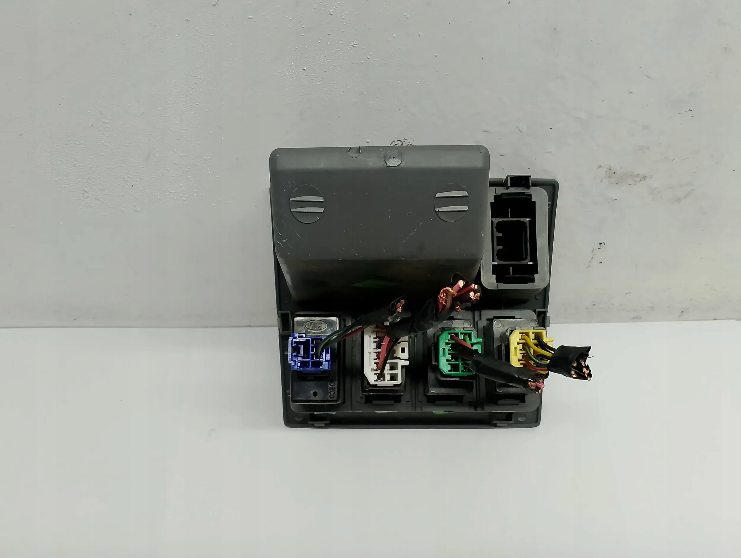 PANEL Bouton KIA CARENS 2 II 0K2FA55311