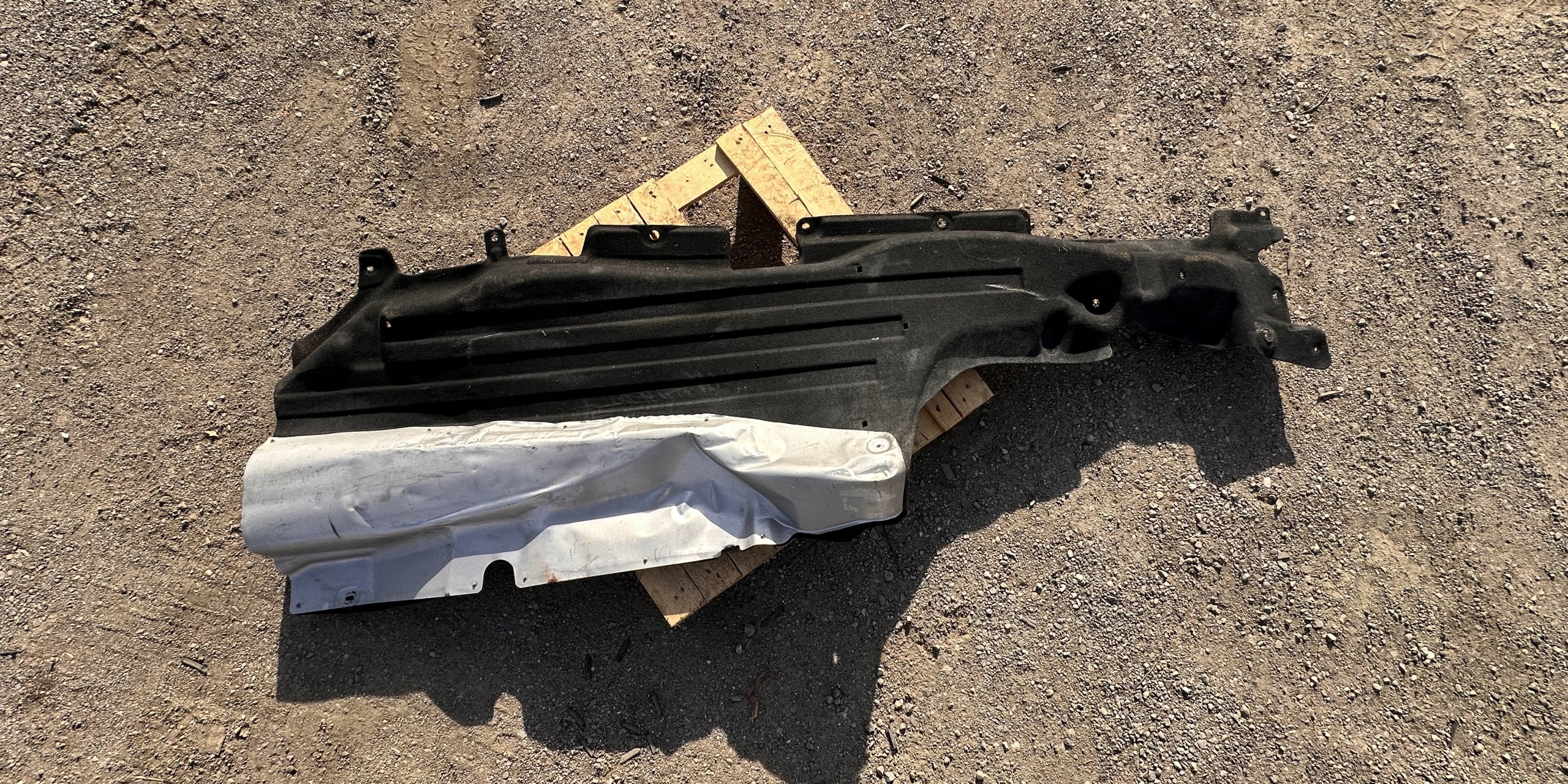 cover chassis lower Ford Explorer 2020+