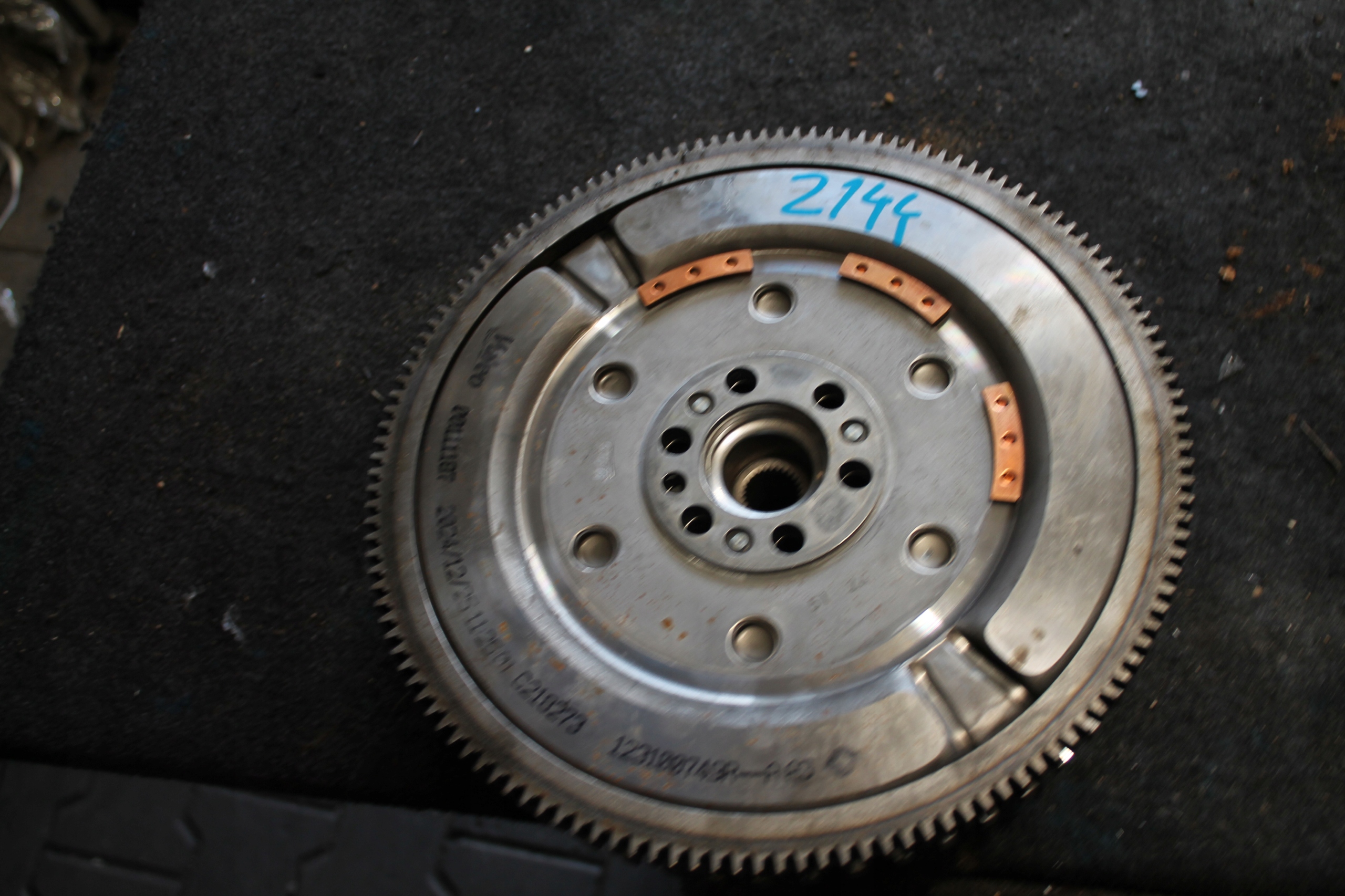 2144. wheel flywheel 123100749R