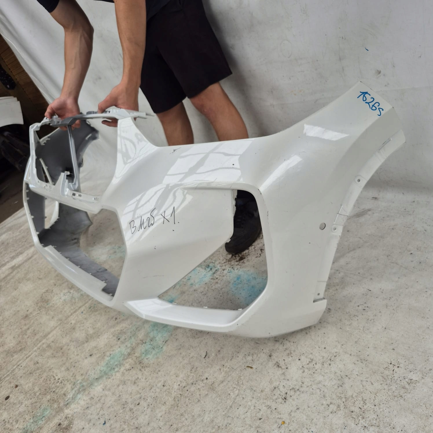 BMW X1 U11 m-packet 22-> bumper front front PDC