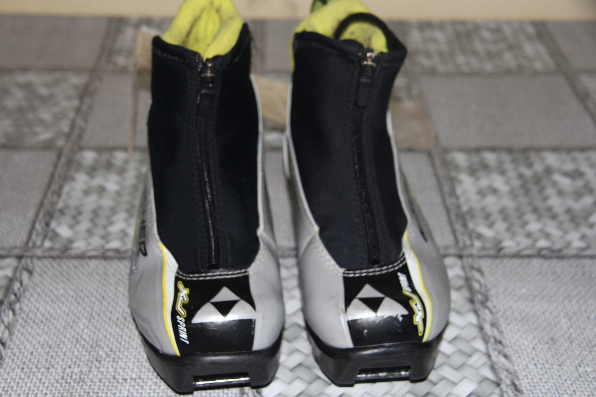 FISCHER NNN - ROZ.36/23CM Model XJ SPRINT