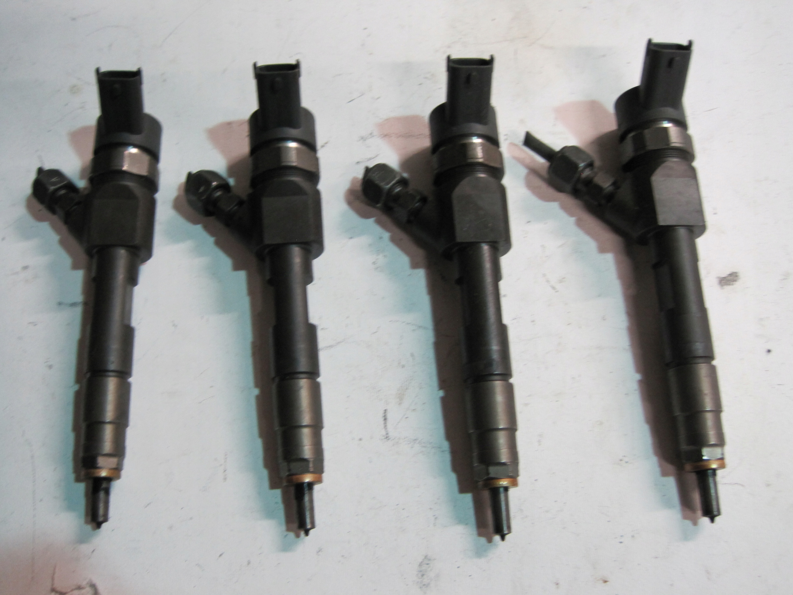 injector nozzle nozzles SUZUKI GRAND VITARA 1,9D 0445110230