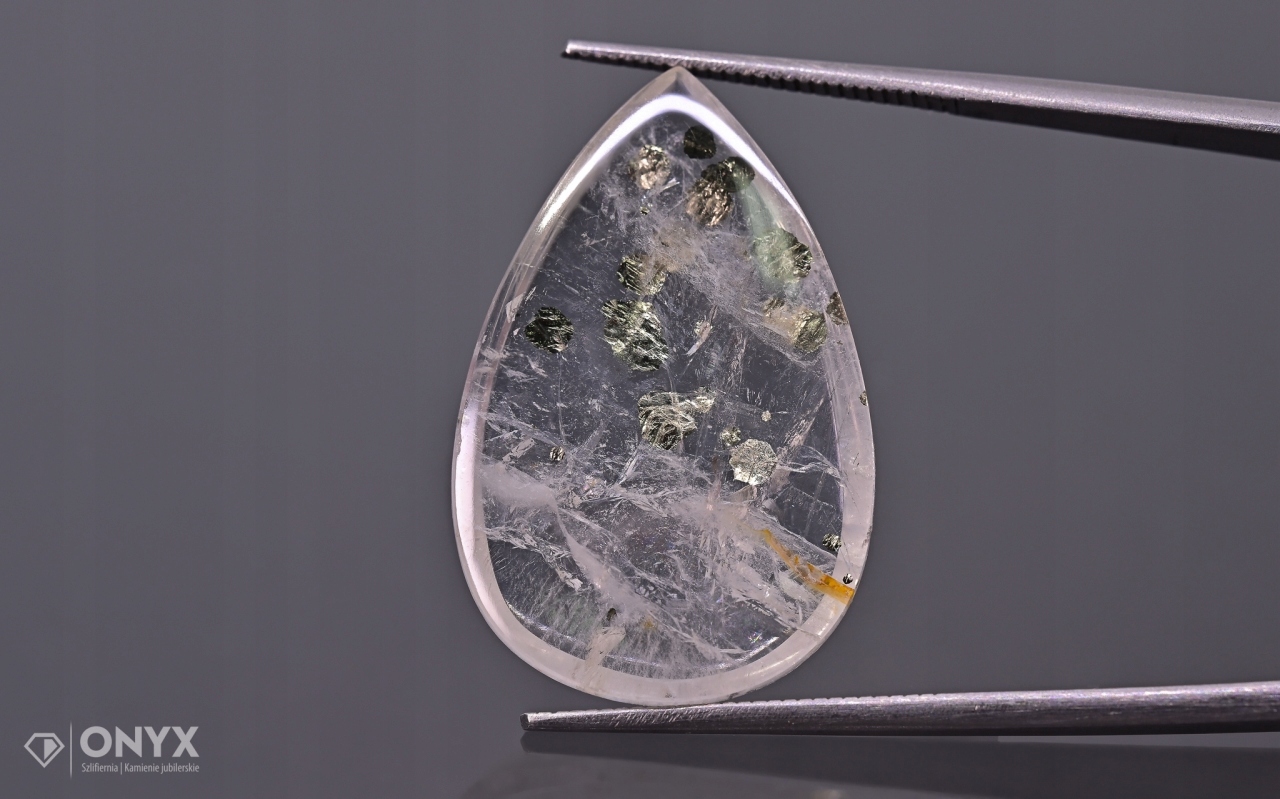 Křemen s pyritem konvexní mělká slza 26x17 mm