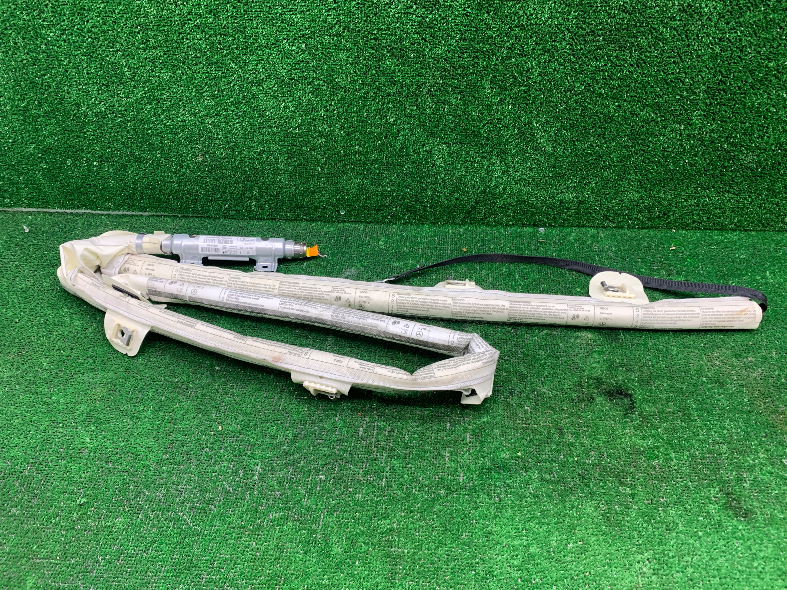 MERCEDES E-KLASA W212 KURTYNA AIRBAG PRAWA 2128602002