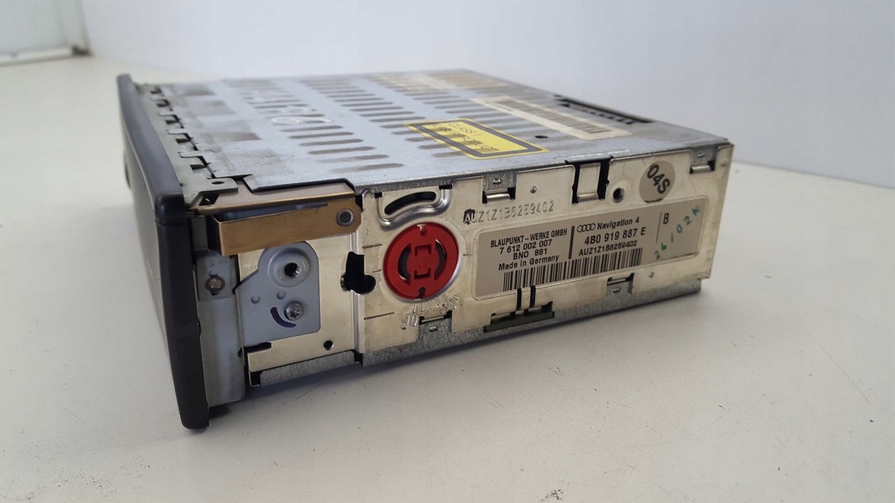 Держатель 4B0919887E Audi A4 B6