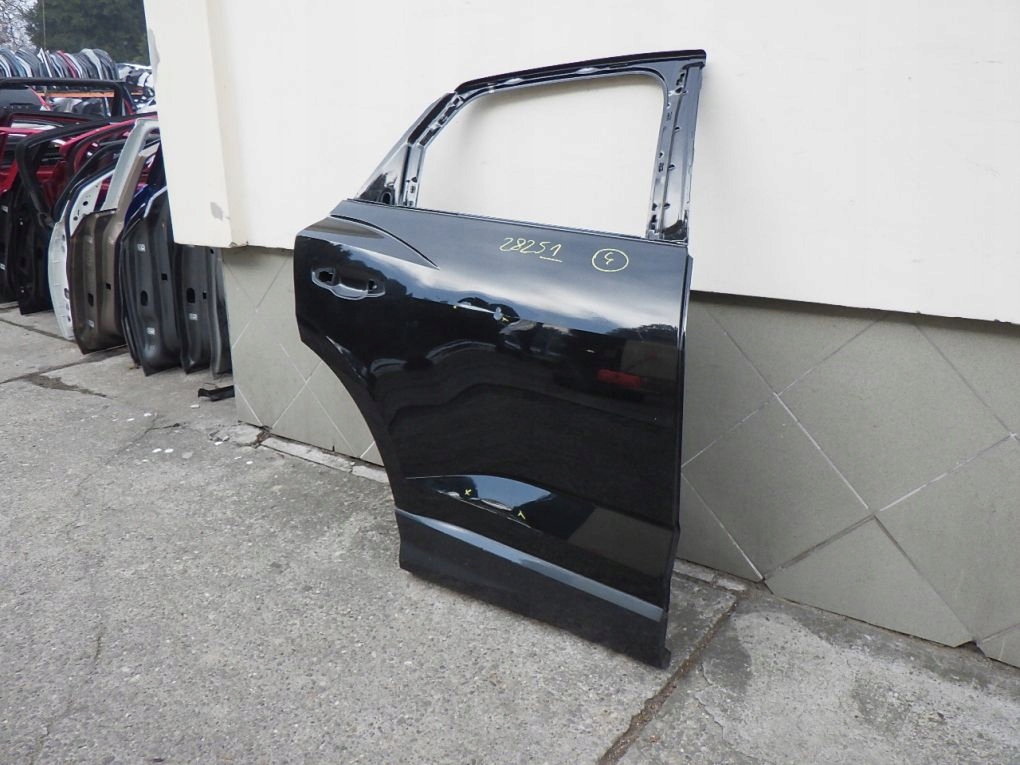AUDI Q3 2 II 83F SPORTBACK 18- door right rear.