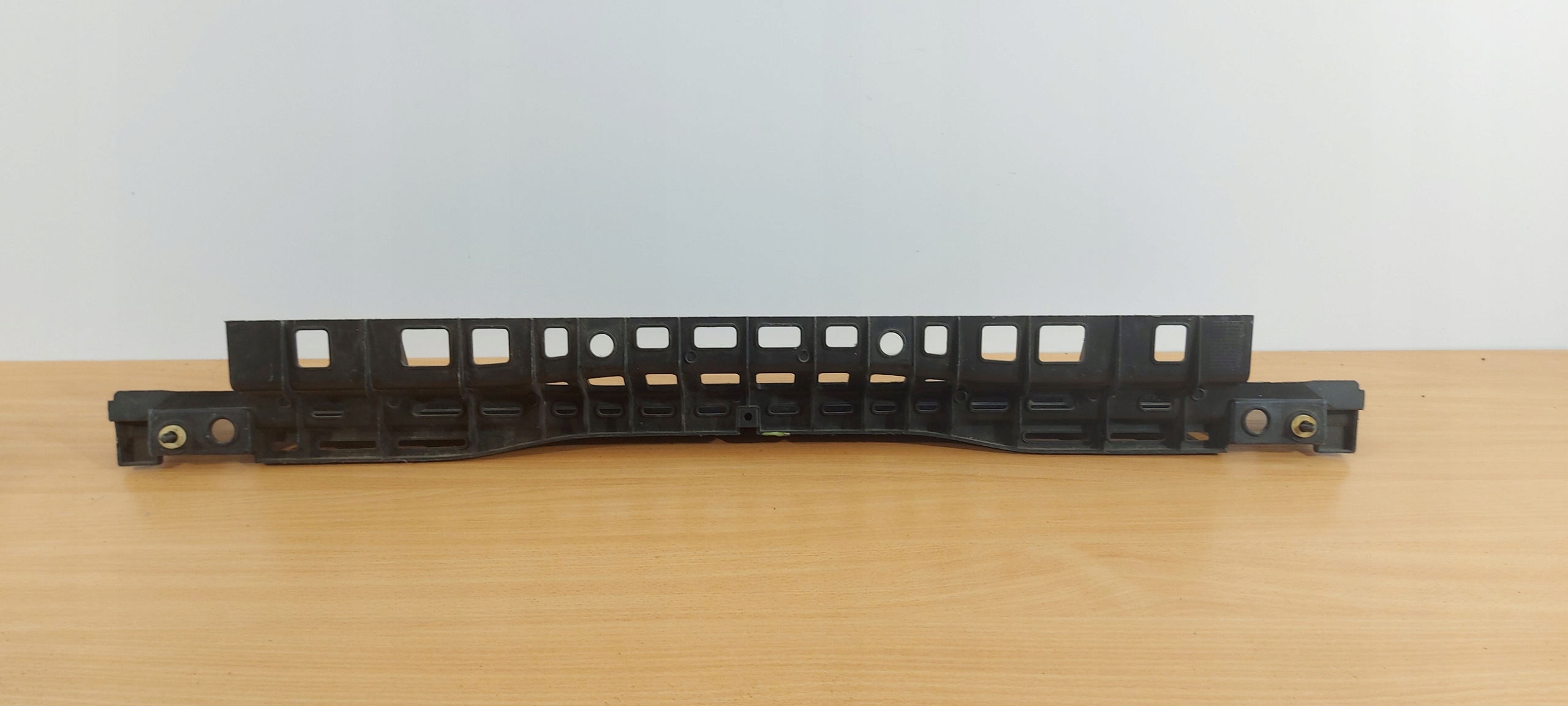 PEUGEOT 5008 bumper bracket rear part central console