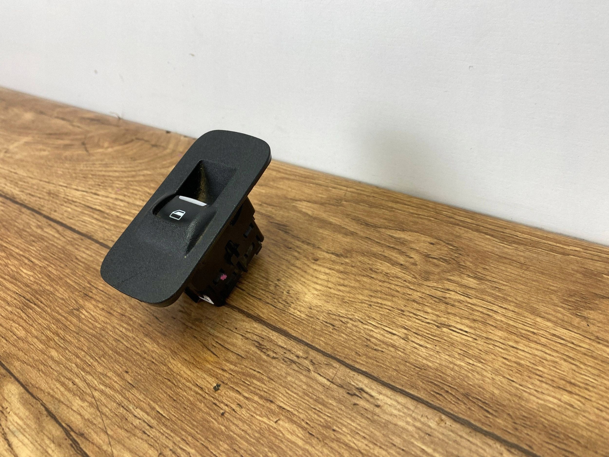 window control switch Ford F150 2015+