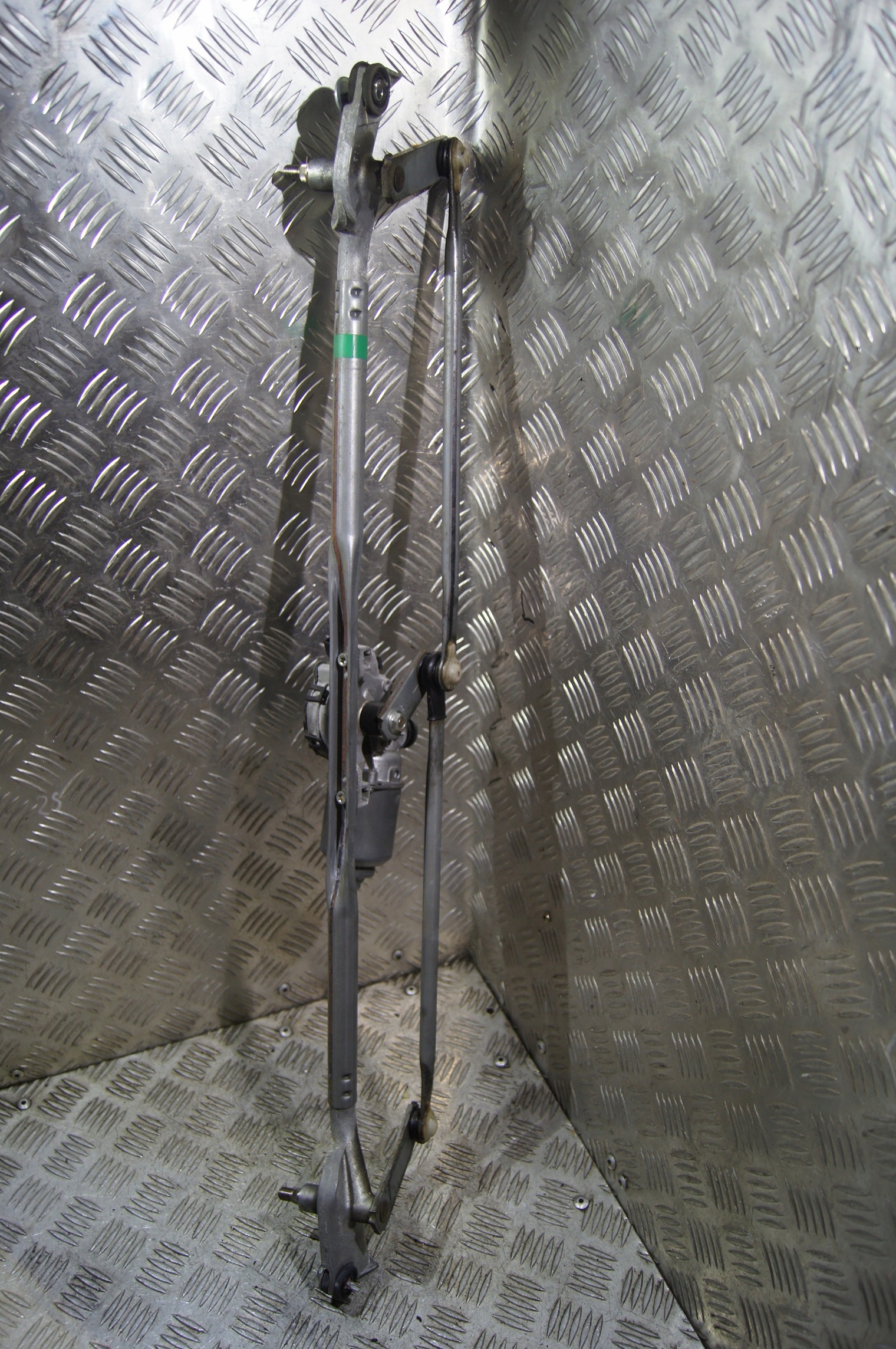 Механізм склоочисника Dodge Challenger 15-18