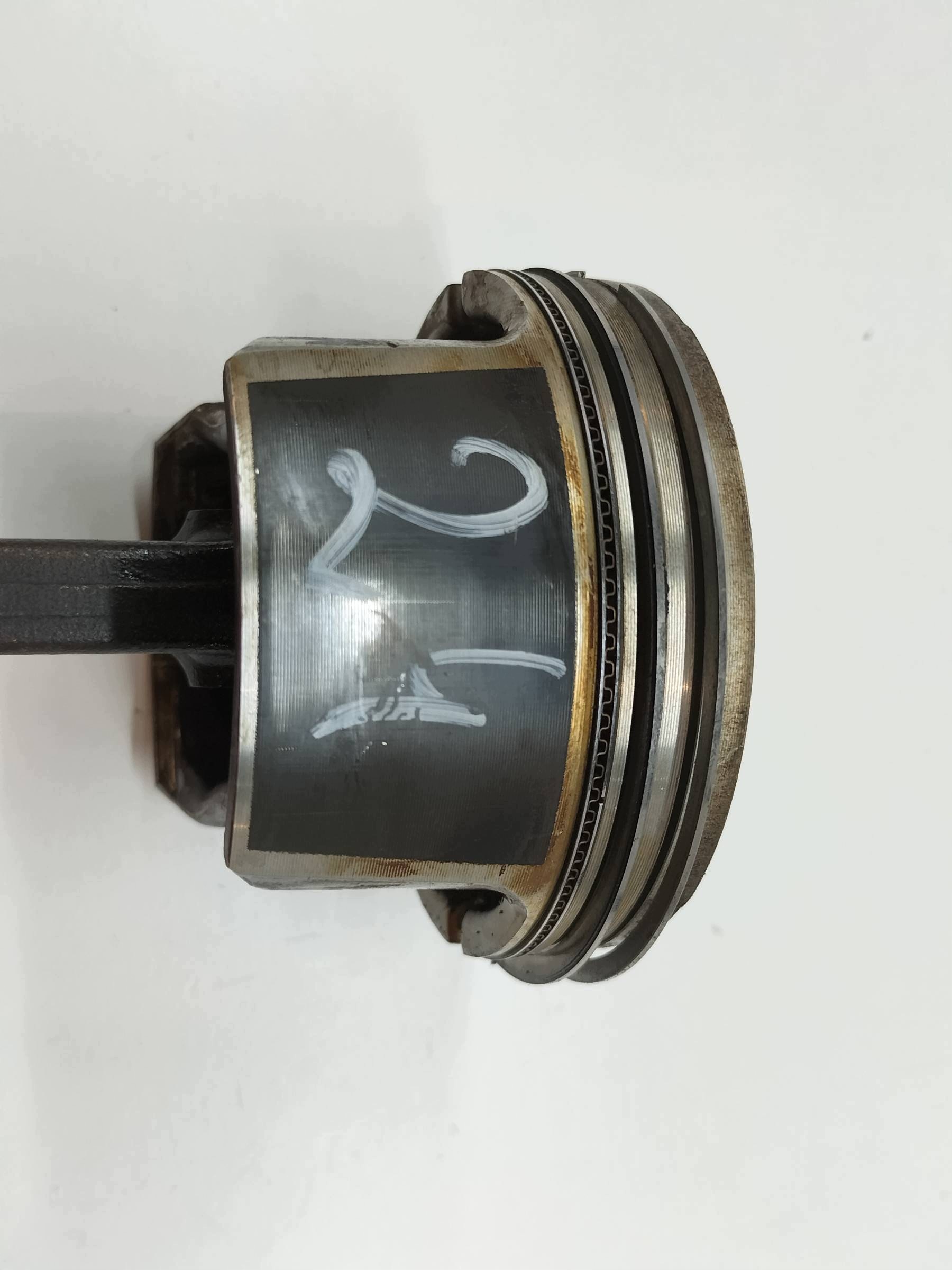 piston connecting rod 81L63 1.6 8V VW Volkswagen Golf V (2004-2009)