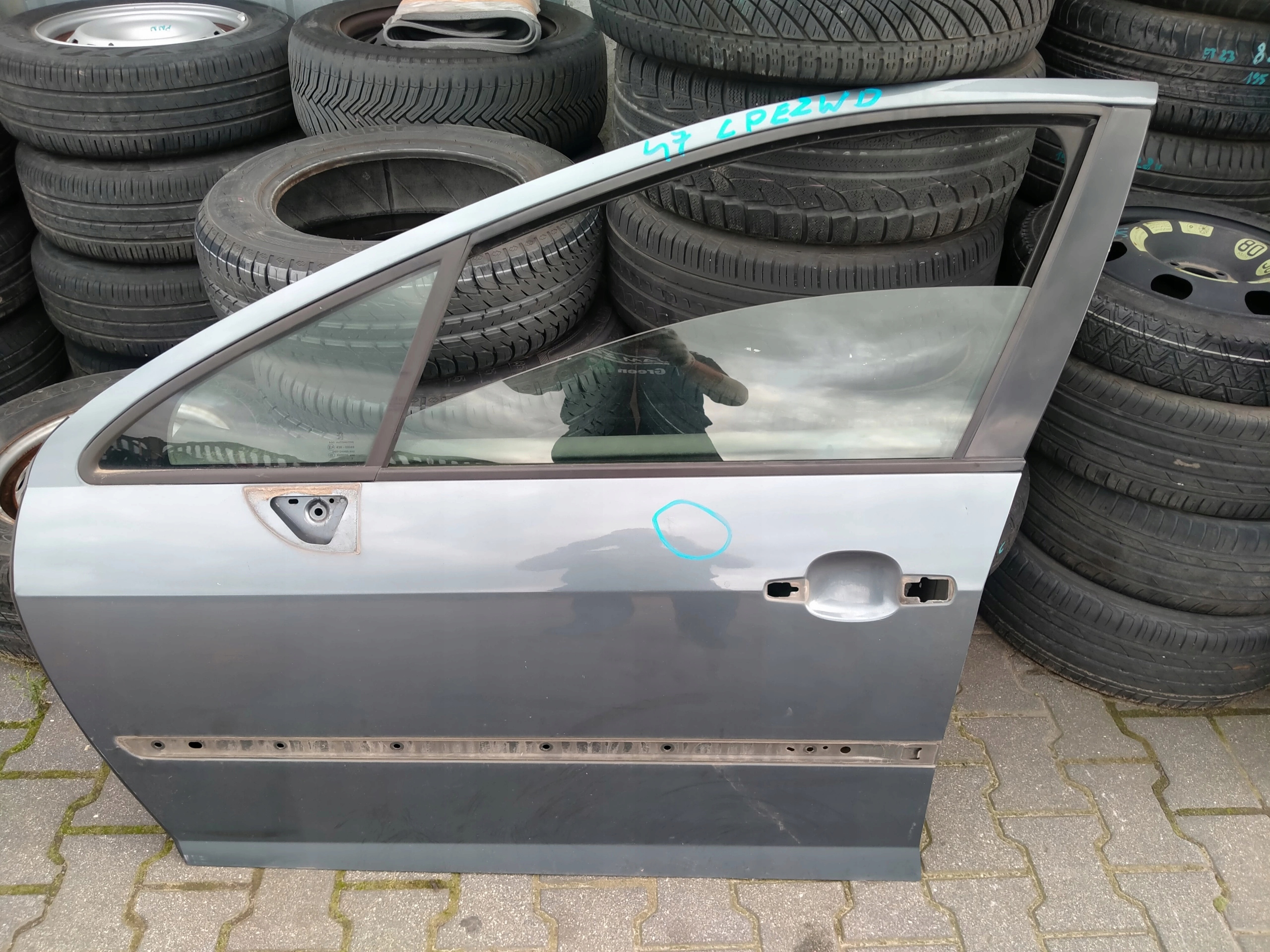 PEUGEOT 407 DRZWI LEWY przód EZWD