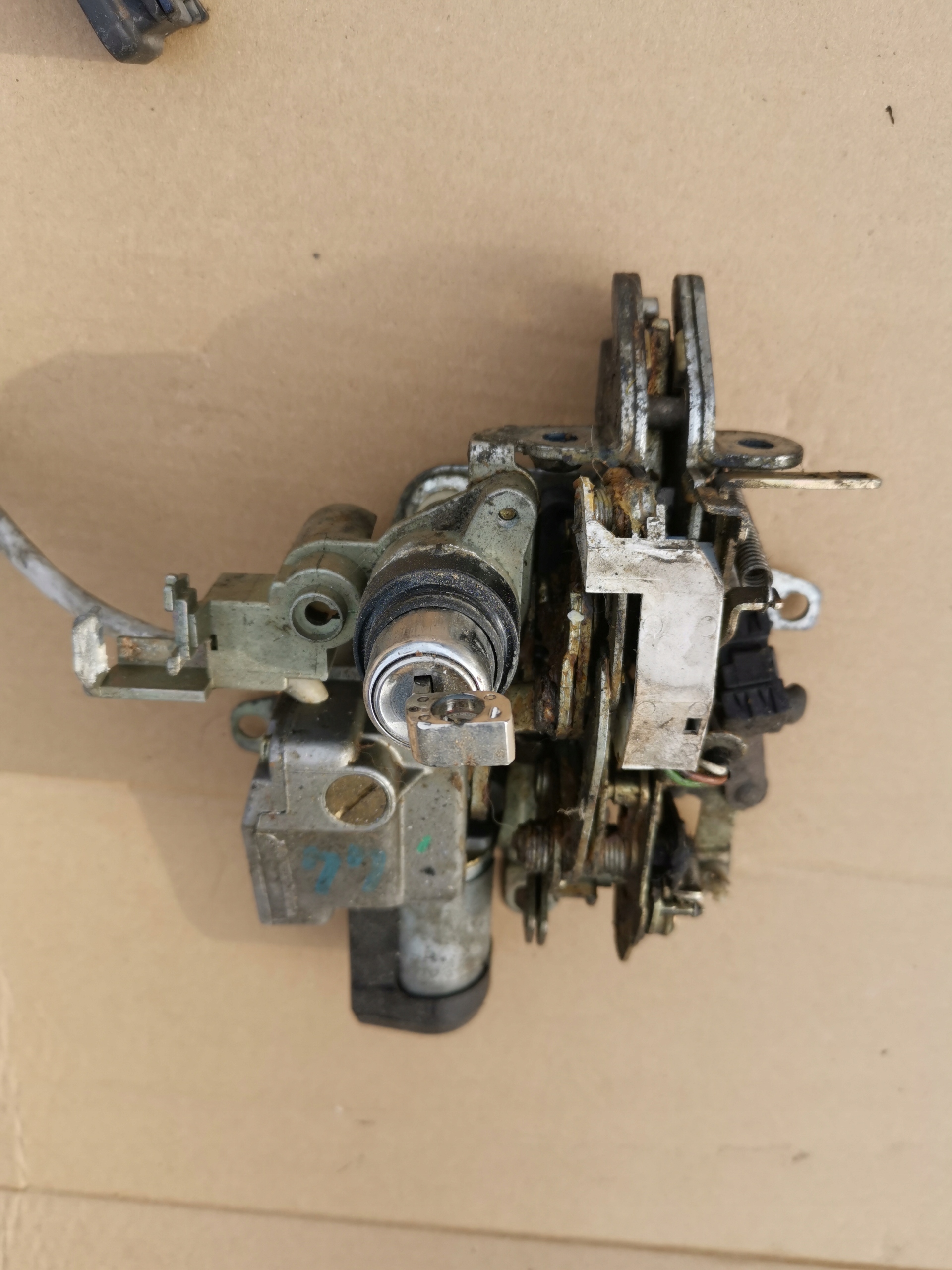 lock bonnet boot Mercedes W124 E-klasa kombi