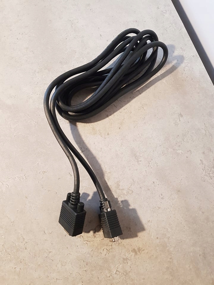 KABEL D-SUB VGA-VGA DO MONITORA PRZEWÓD HD SOLIDNY Długość kabla 1.8 m