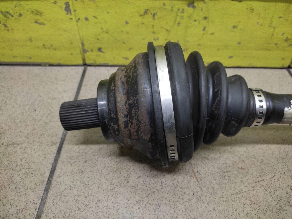 SEAT LEON II 2.0 TFSI semi-axis NAPEDOWA left