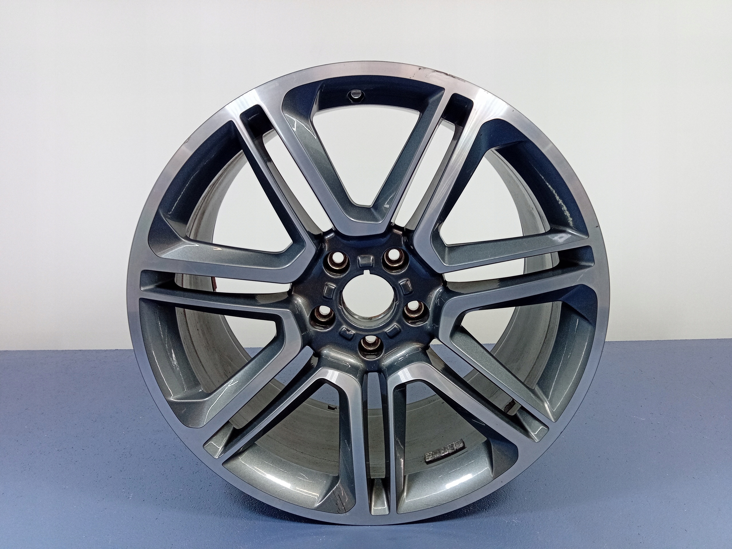 БЕНТЛИ БЕНТАЙГА ДИСК АЛЮМИНИЕВЫЙ0jx21h2 Et28