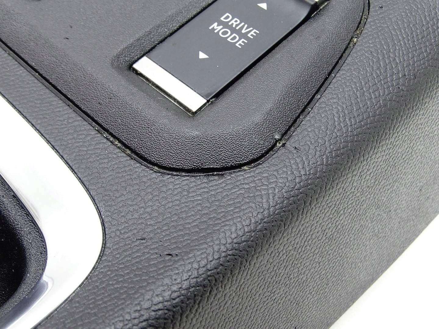 bracket for KUBKI CUPHOLDER OPEL CORSA F 9829538980