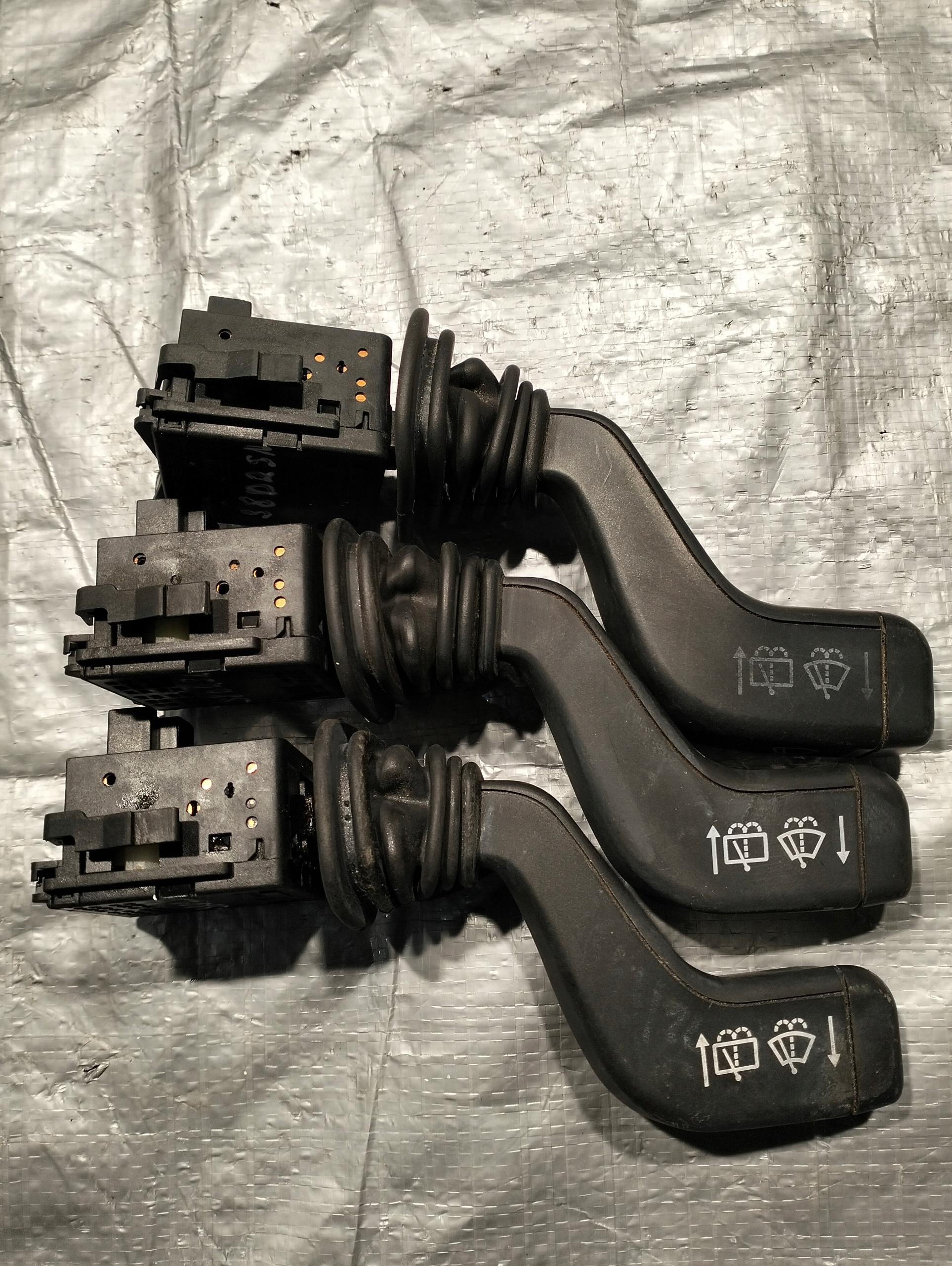 DEVIO TERGICRISTALLO TERGI Opel VECTRA B OE 09185413 12268700