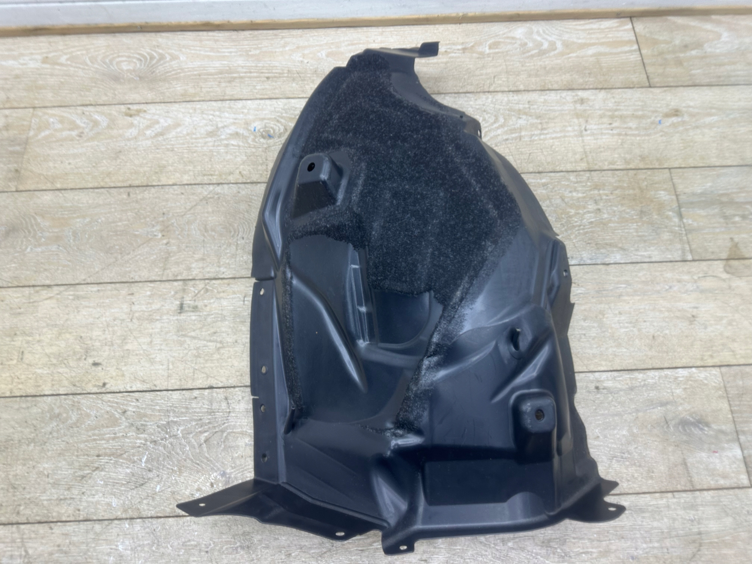 mudguard left front BMW I3 I01 7368601 ORG.