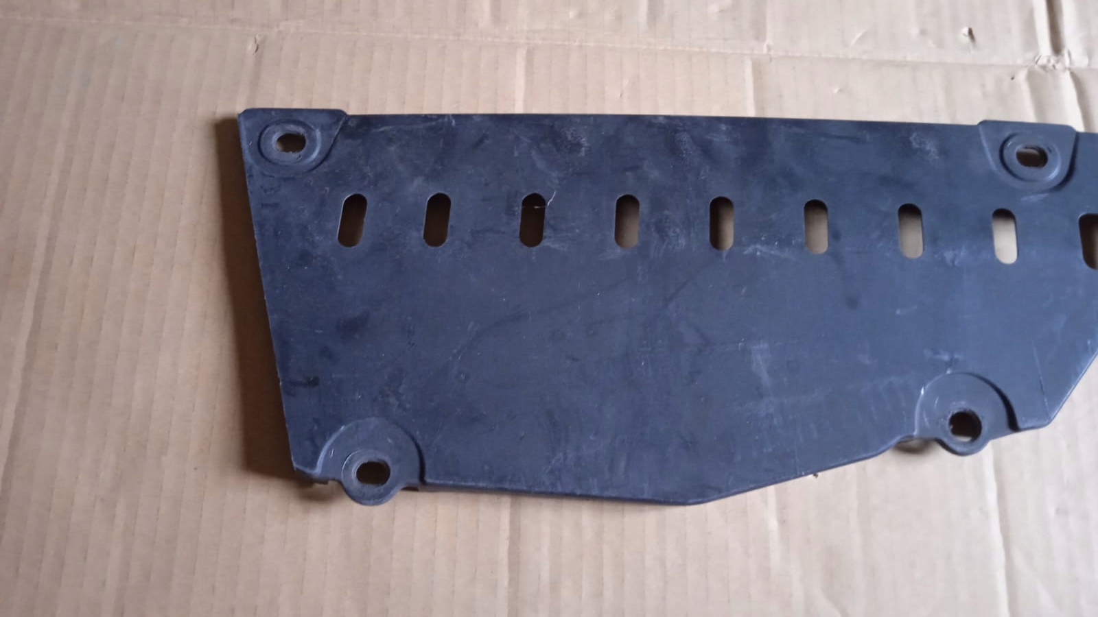 ABSORBER cover below bumper TOYOTA URBAN CRUISER