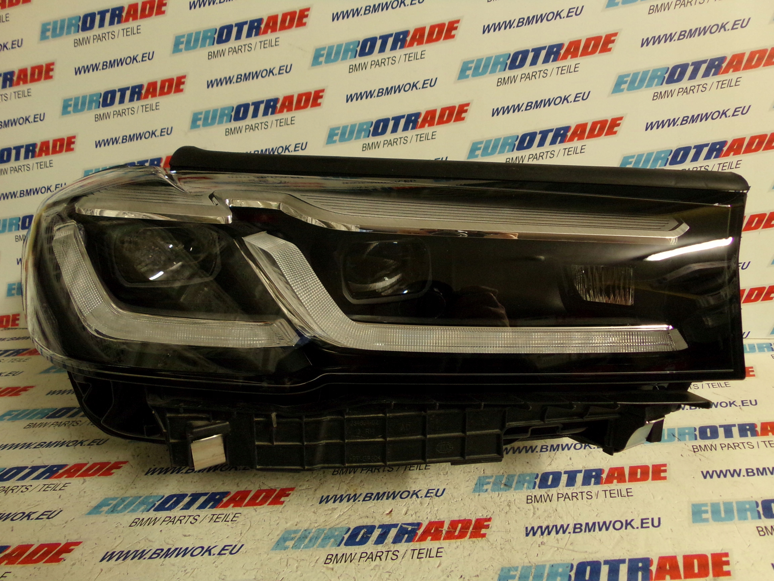 BMW G30 G31 LAMPA PRZÓD PRAWA ADAPTIVE LED 9850582