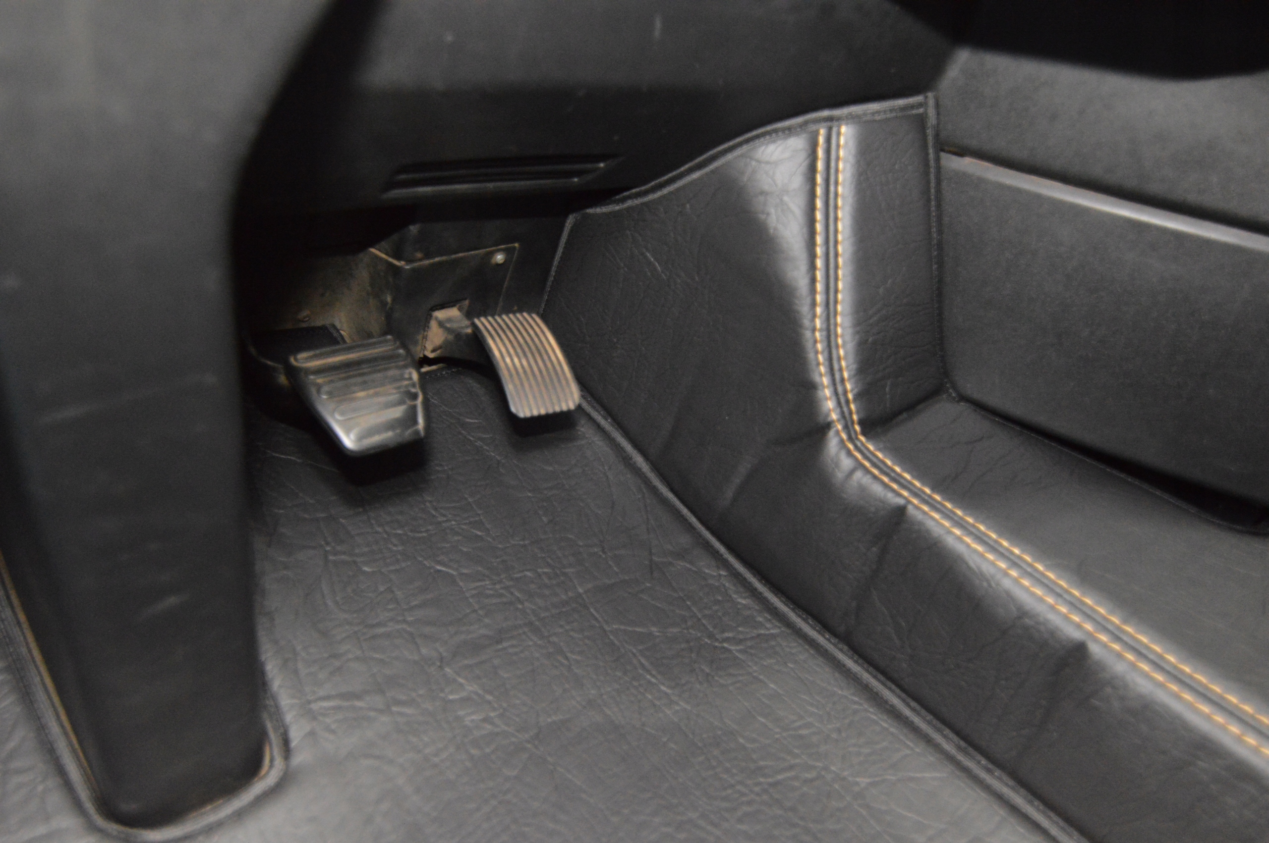 Dywaniki PRESTIGE LINE Man TGX od 2017 1 szuflada Kolor czarny