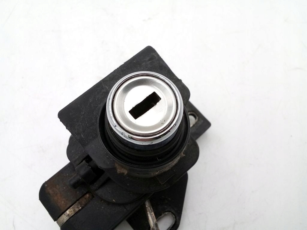 Mercedes W124 lift FL sedan lock bonnet boot