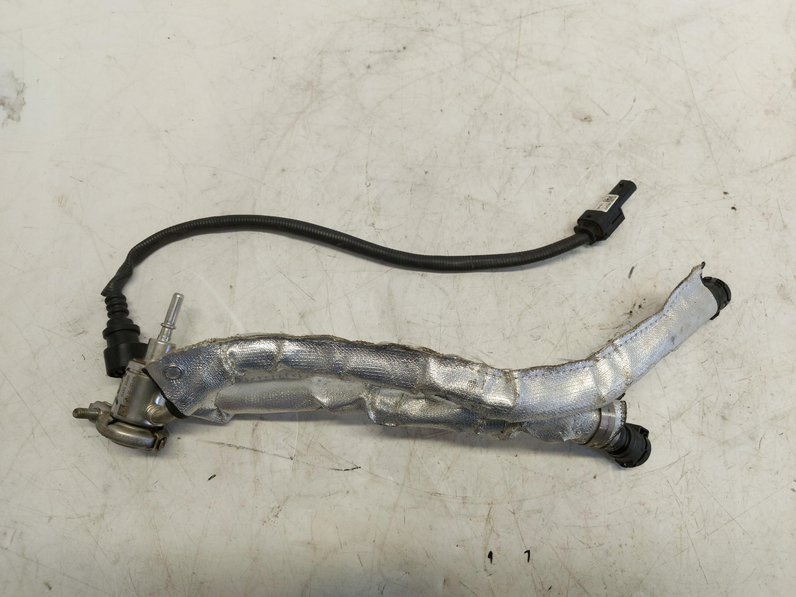 BMW U06 220d injector ADBLUE 8471352-02