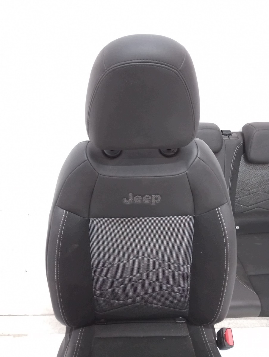 kárpit pol bőr fotele Jeep AVENGER 23R