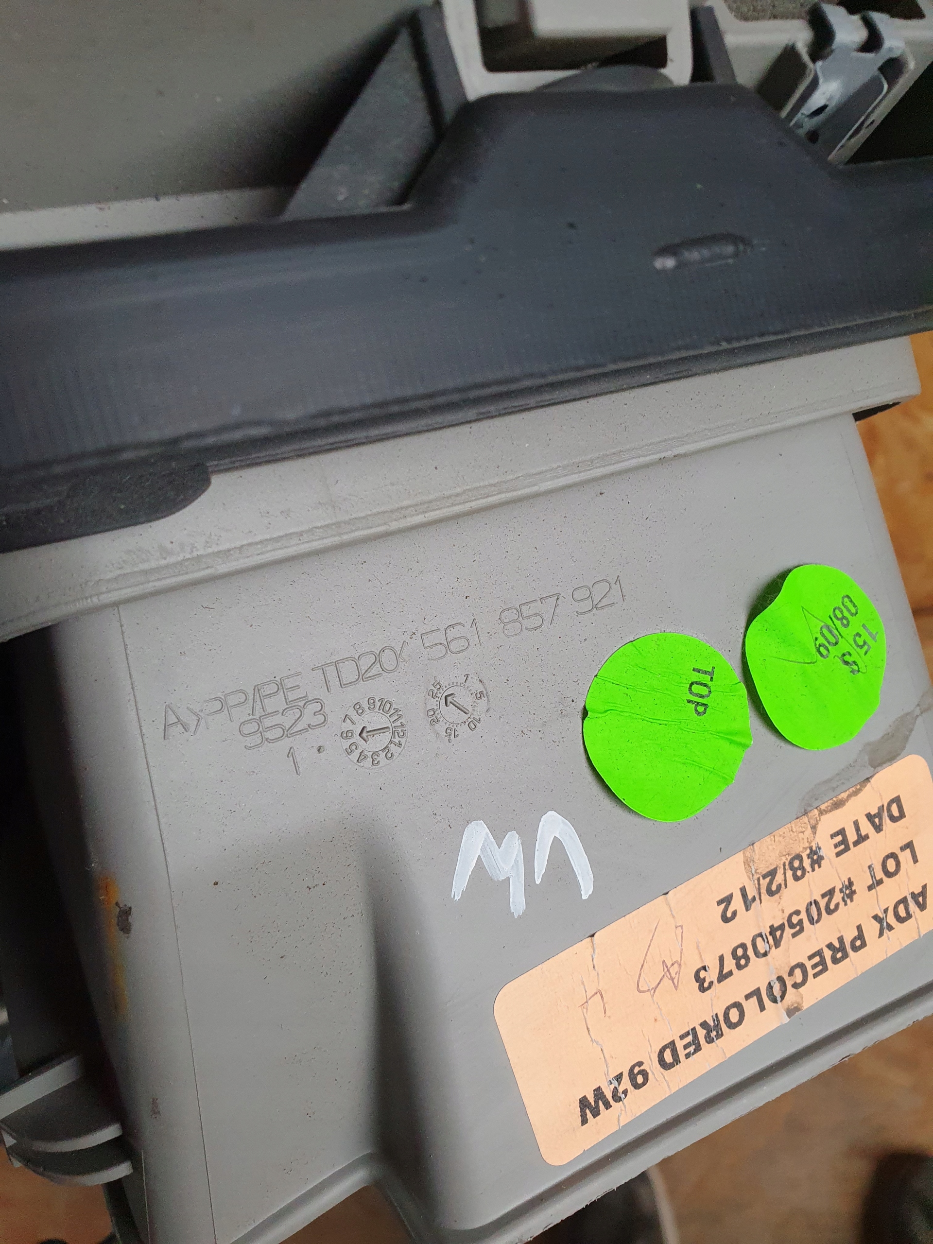 volkswagen vw PASSAT B7 бардачок водители