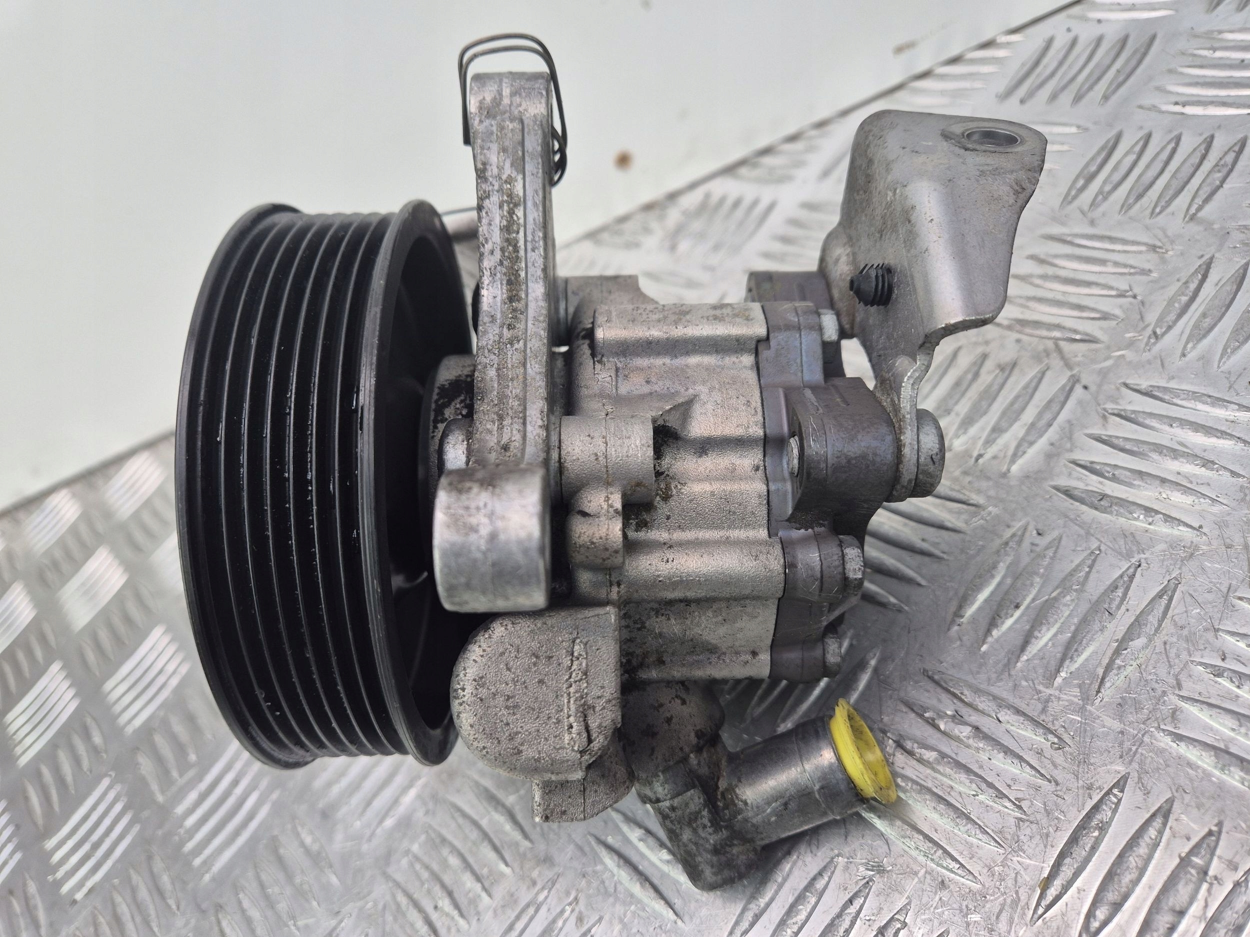 Mercedes CLK 320 CDI W209 servo pump A0064660101