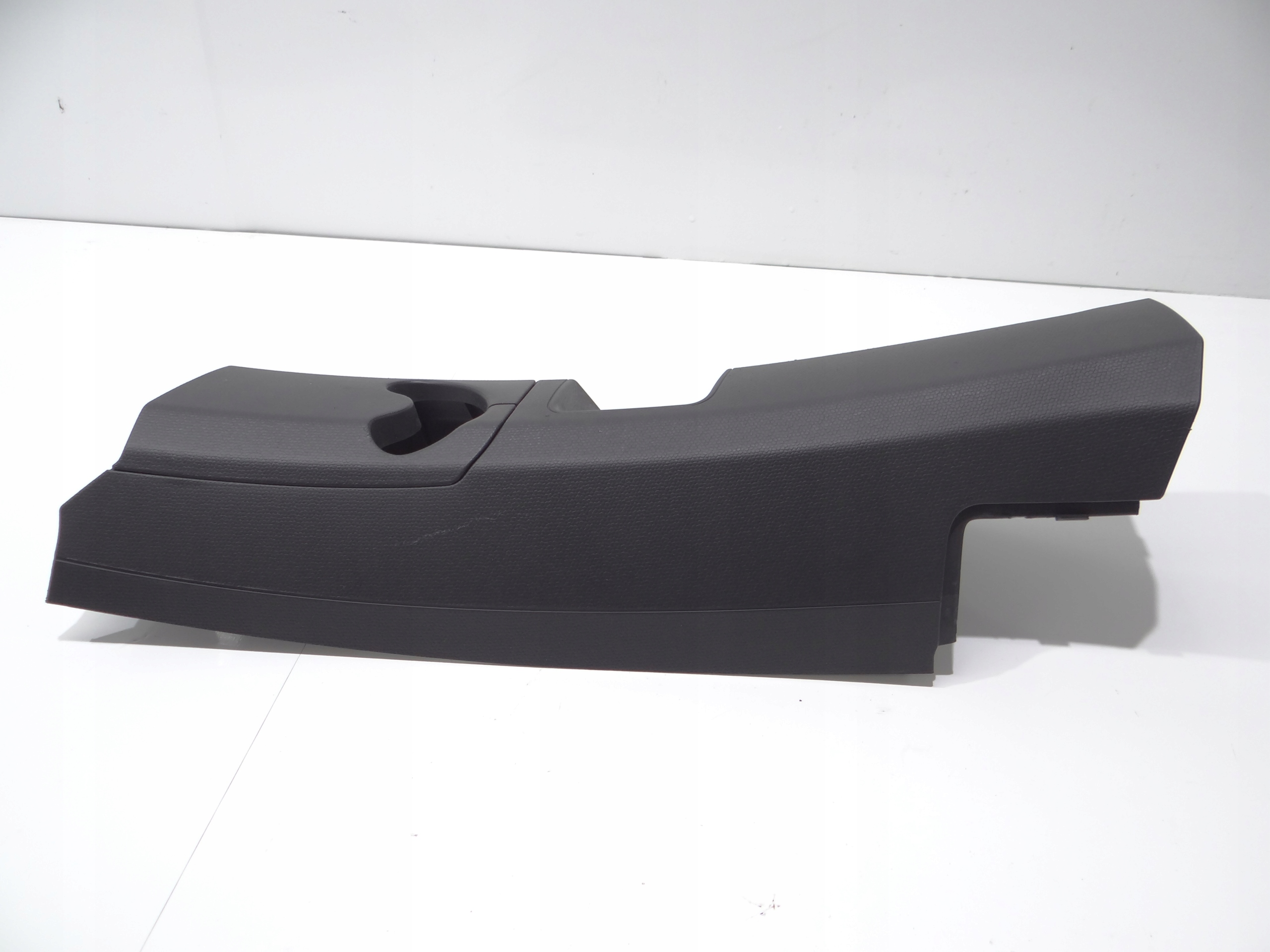 cover side SLUPKA left rear part BMW I3 OE 7303705