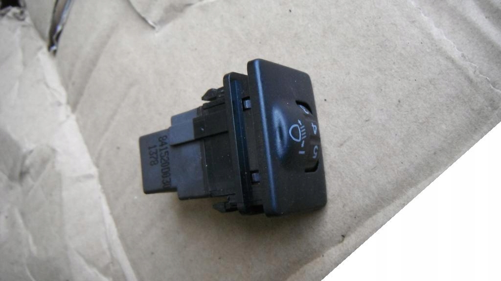 YARIS II 2 05-11 PRZEŁĄCZNIK REGULACJI ŚWIATEŁ