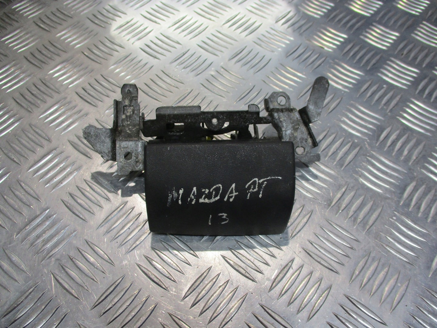 ручка двери внутренняя mazda MPV II 2.0