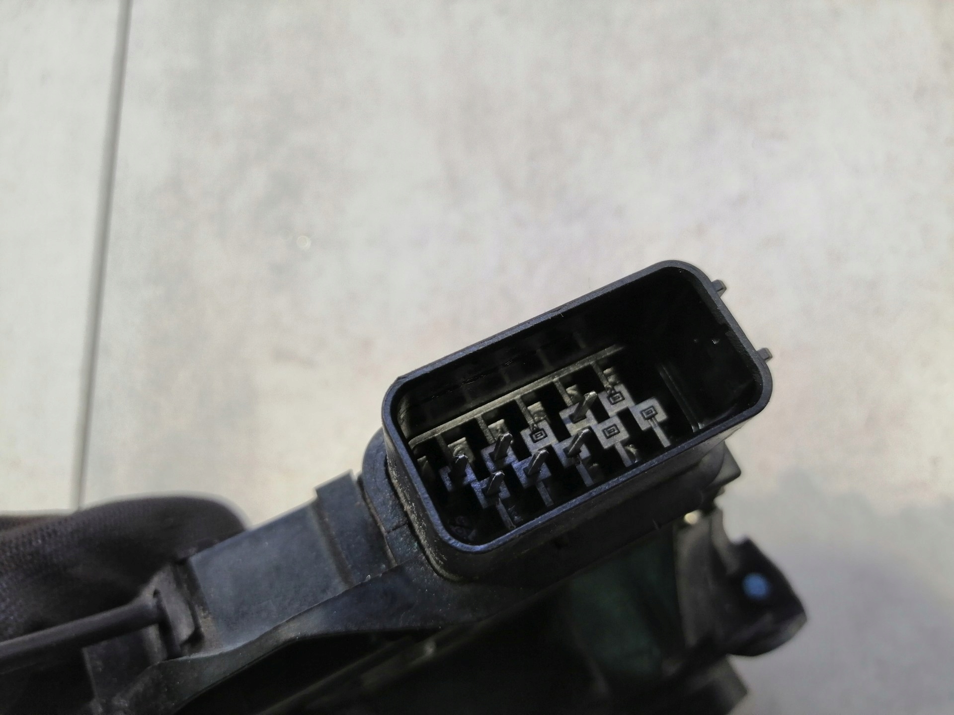 lock door right rear part MAZDA 3 5D 3N6AA26412BP