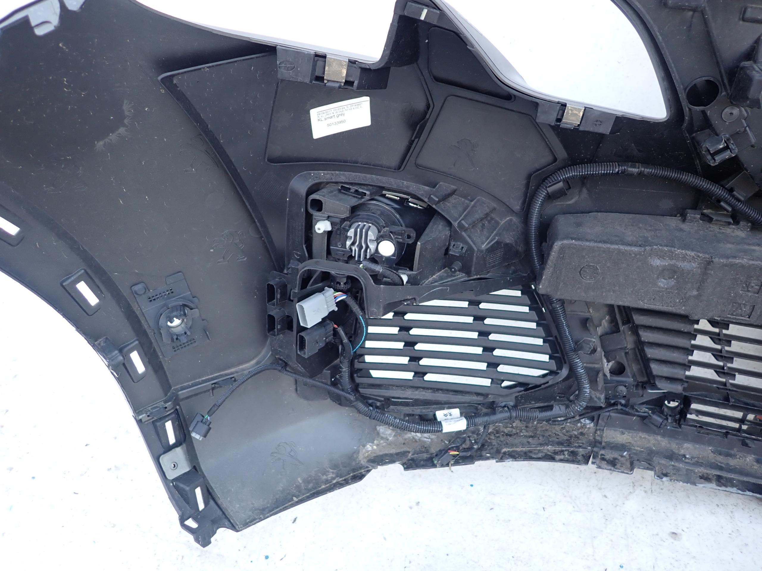 PEUGEOT 3008 II 16- bumper front front 6PDC