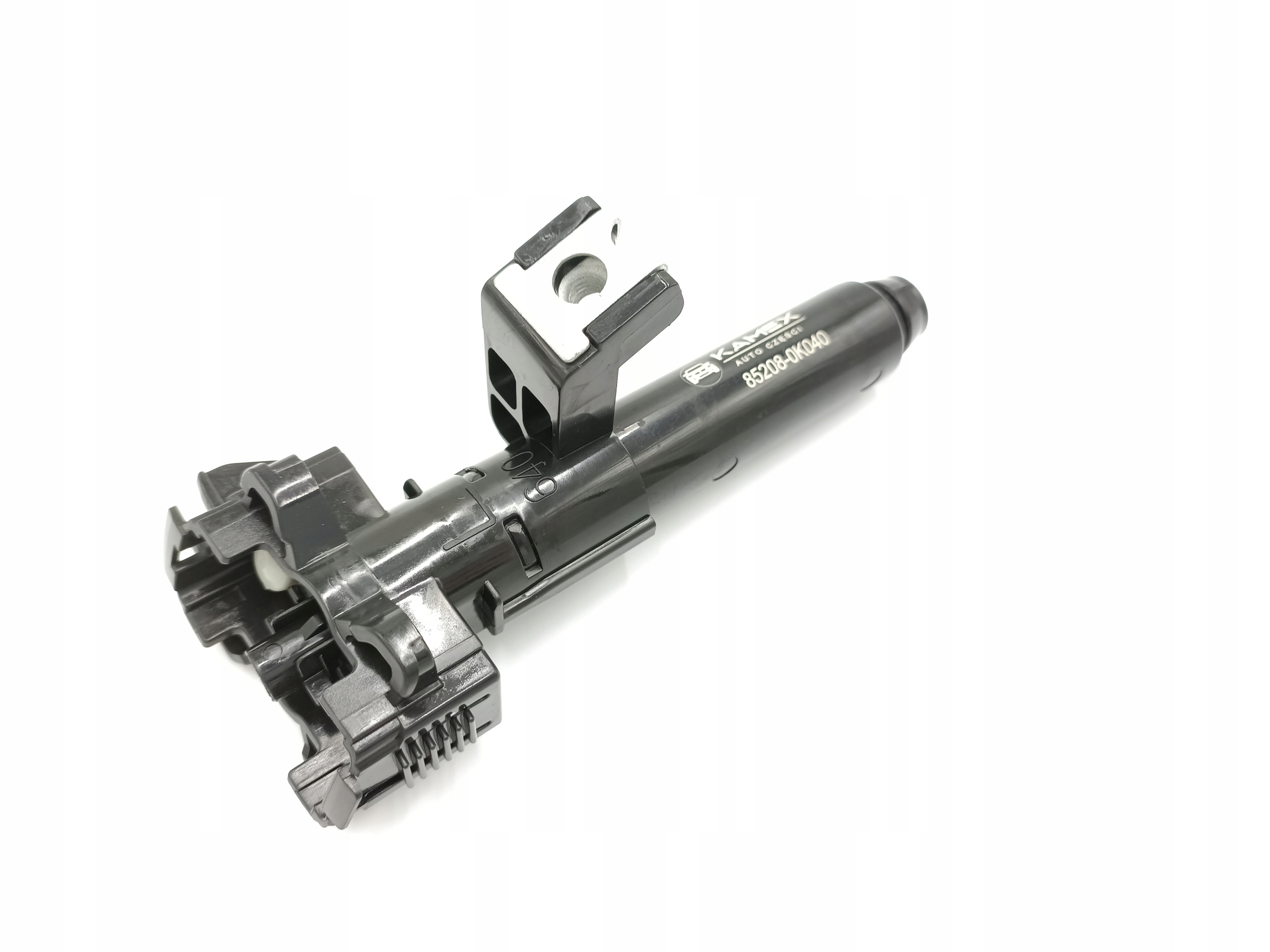 NOWY SPRYSKIWACZ Z ZASLEPKA TOYOTA HILUX VIII 8 L Installation side Front