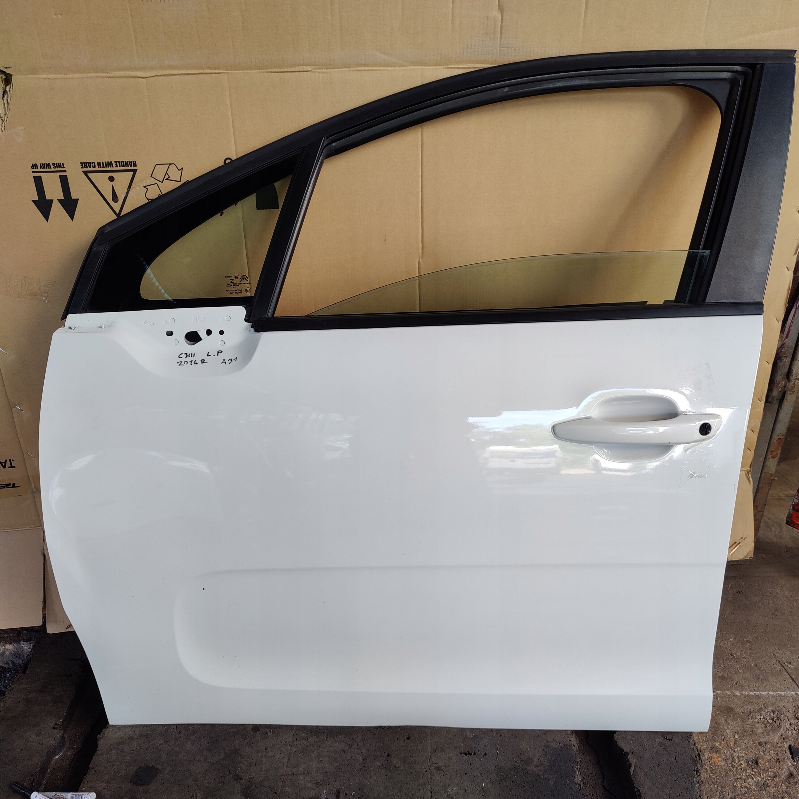 CITROEN C3 III DRZWI LEWY PRZÓD EWPB