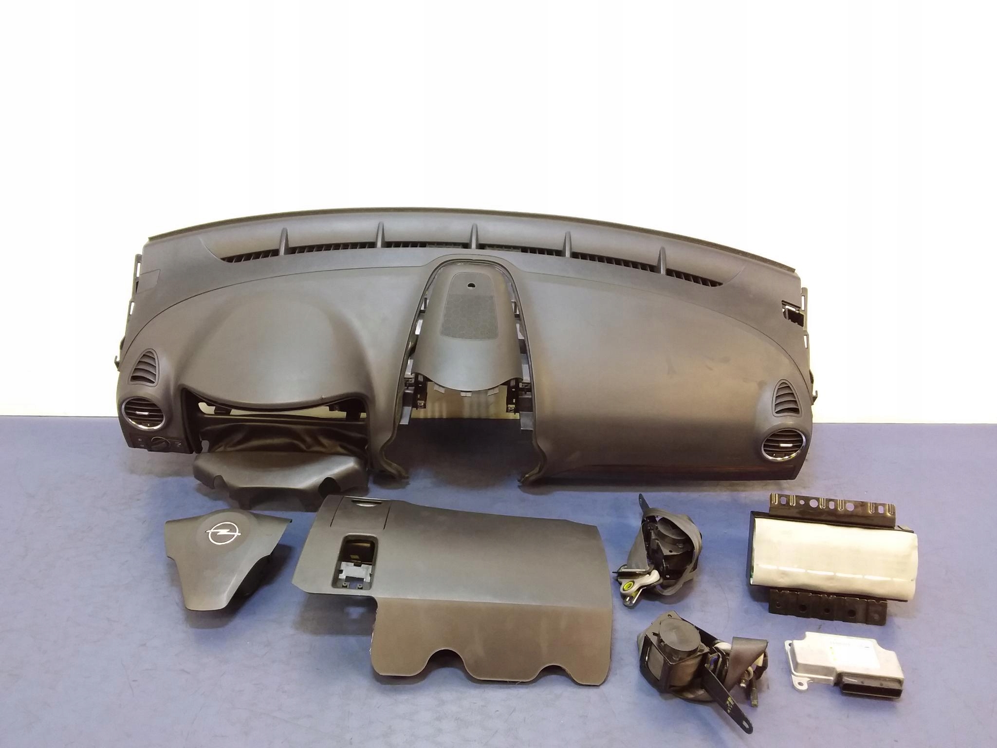 OPEL ANTARA ПРИЛАДОВОЇ ПАНЕЛІ ПОДУШКИ РЕМЕНІ