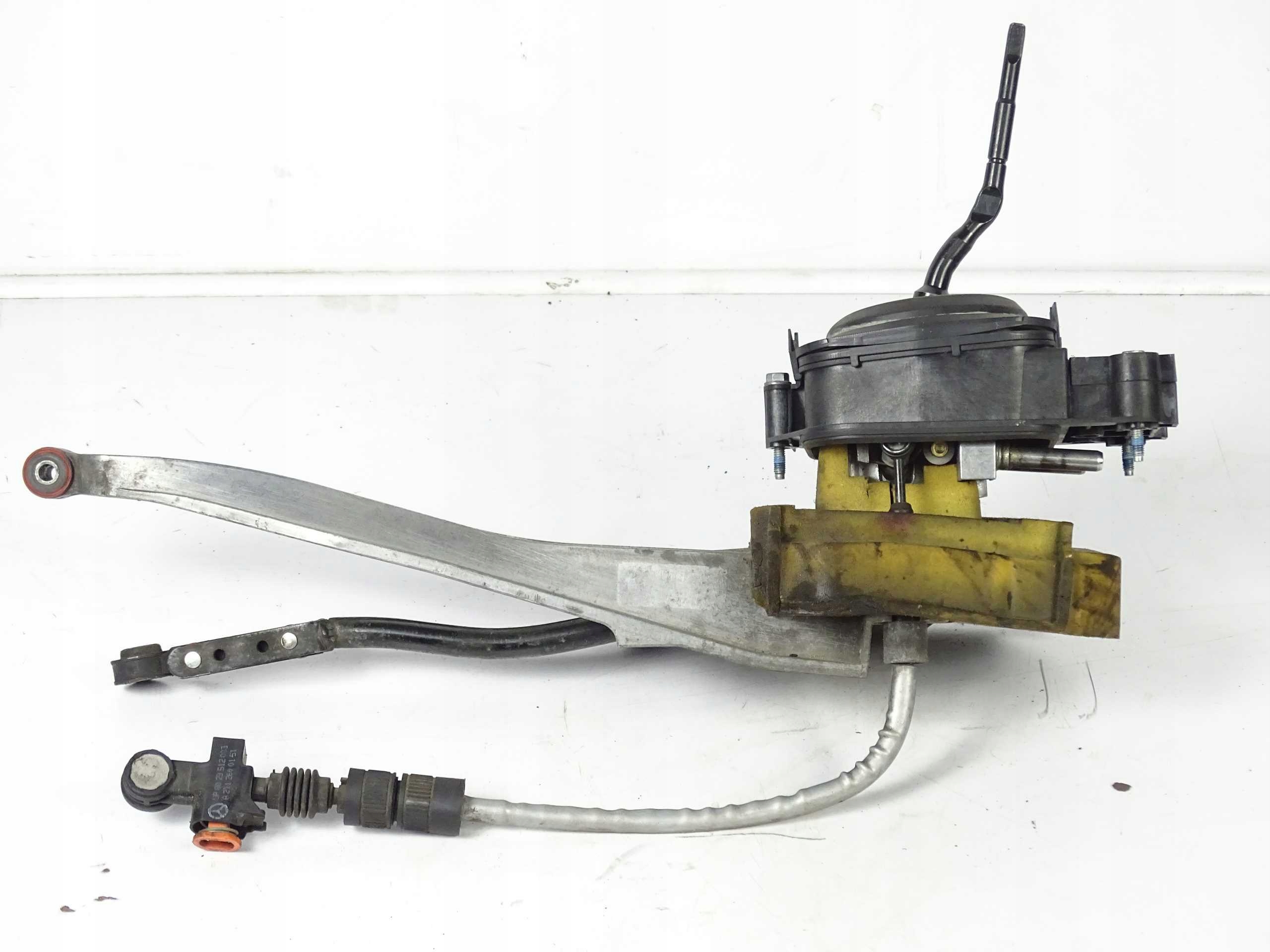 A2112671324 - Mercedes E W211 селектор рычага переключения передач ручной