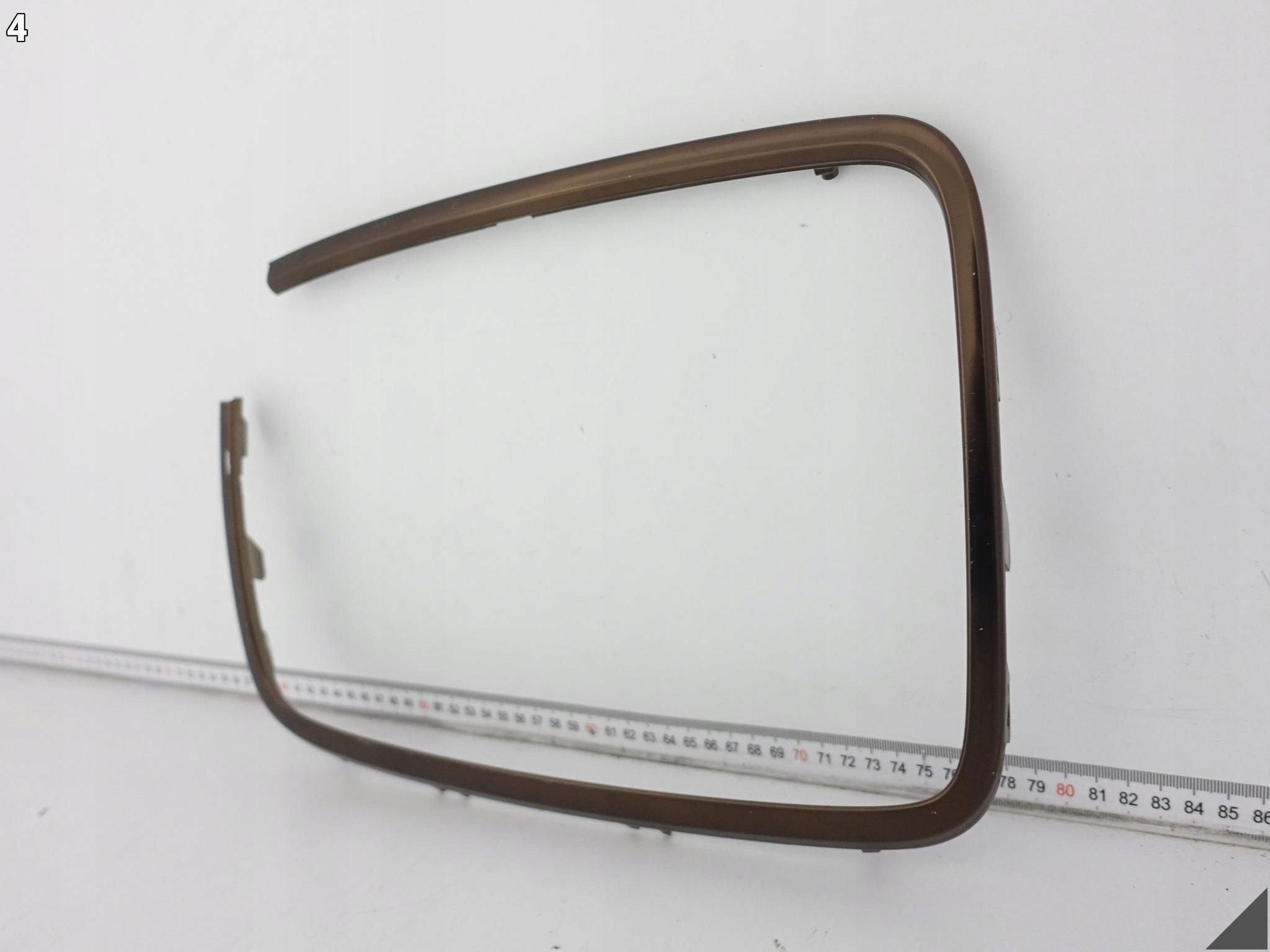 HYUNDAI STARIA 21- grid frame moulding cover OBWODKA light right front