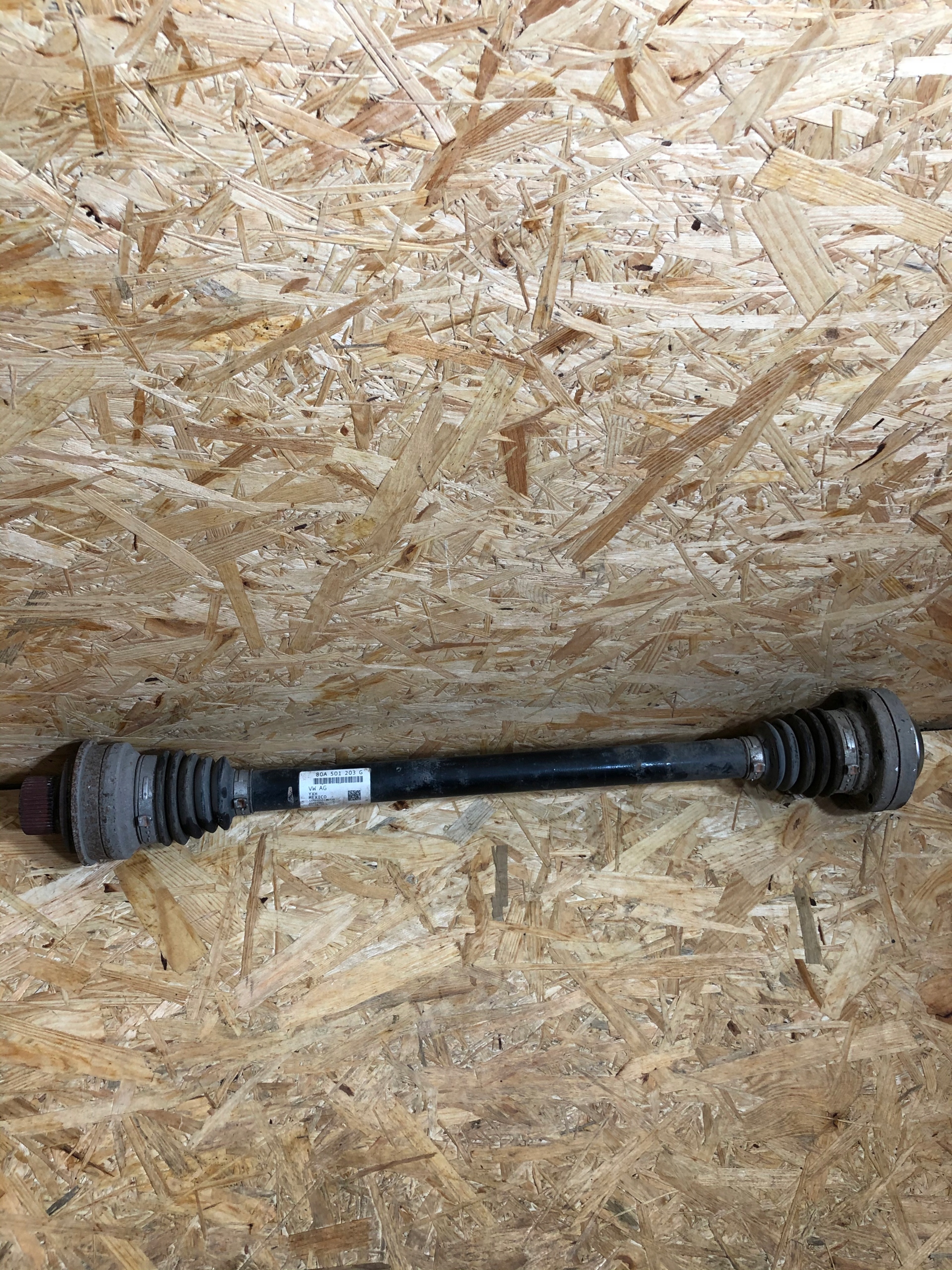 ПОЛУОСЬ ЗАД. Q5 80A0a501203g