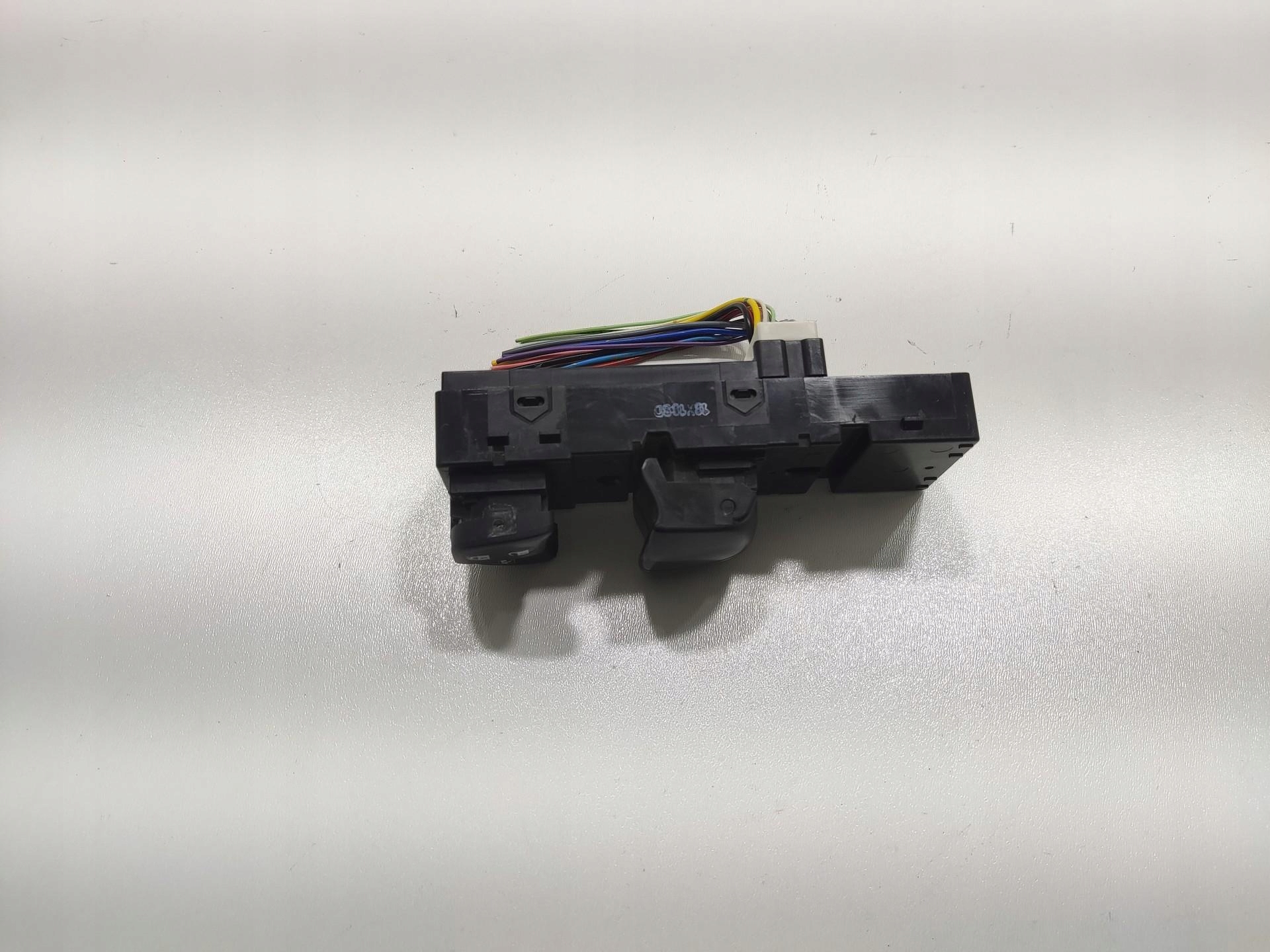 PANEL window control switch left front NISSAN NAVARA IV D23 NP300 2015-2022