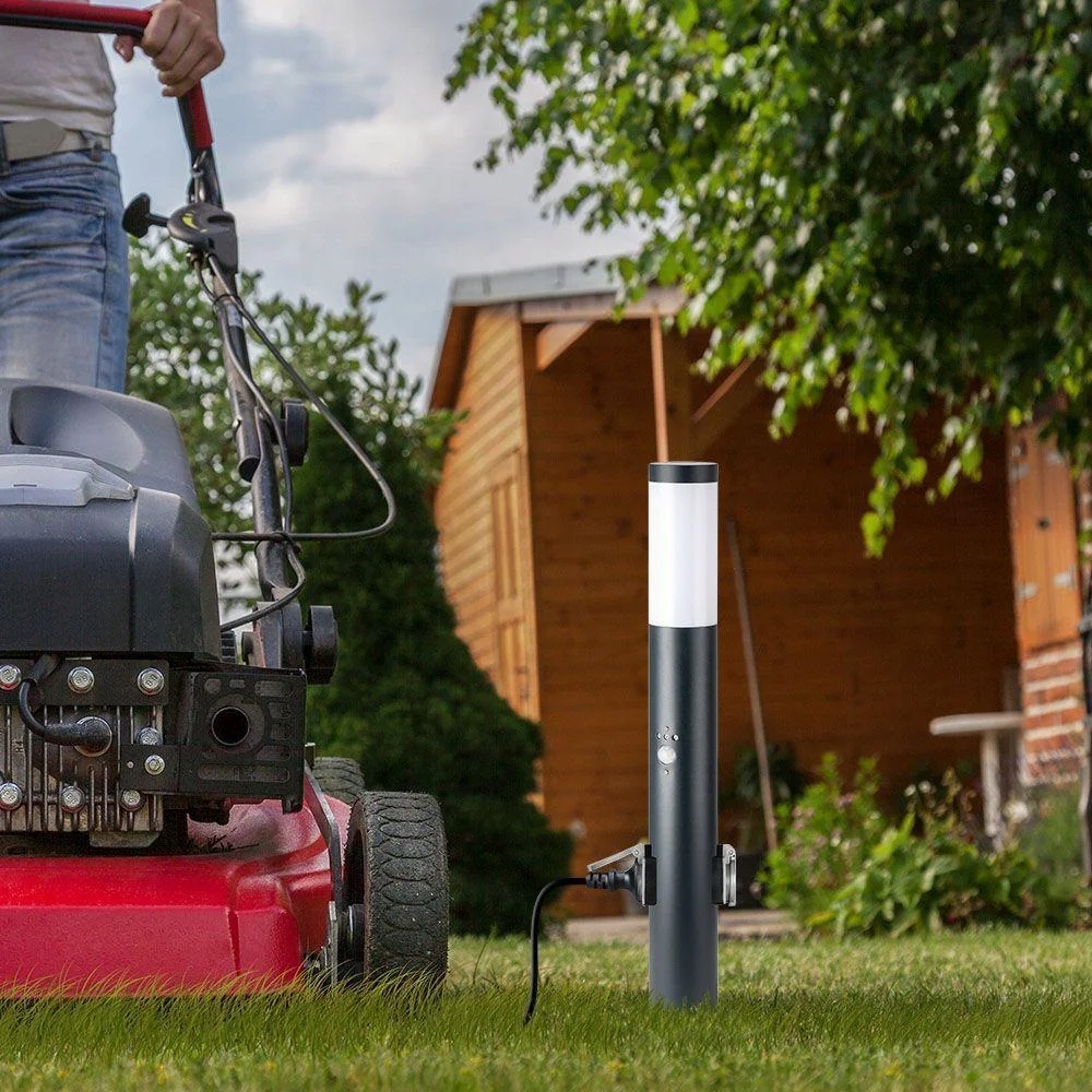 Osvetľovací stĺpik so snímačmi a zásuvkami V-tac VT-8976, sivý