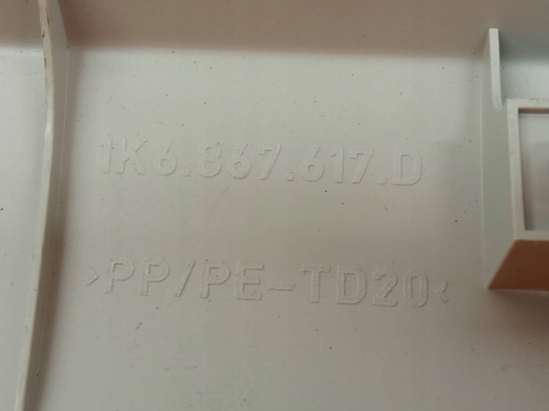 blende abdeckung PODSUFTIKI heck Volkswagen Golf VI (2008-2012)
