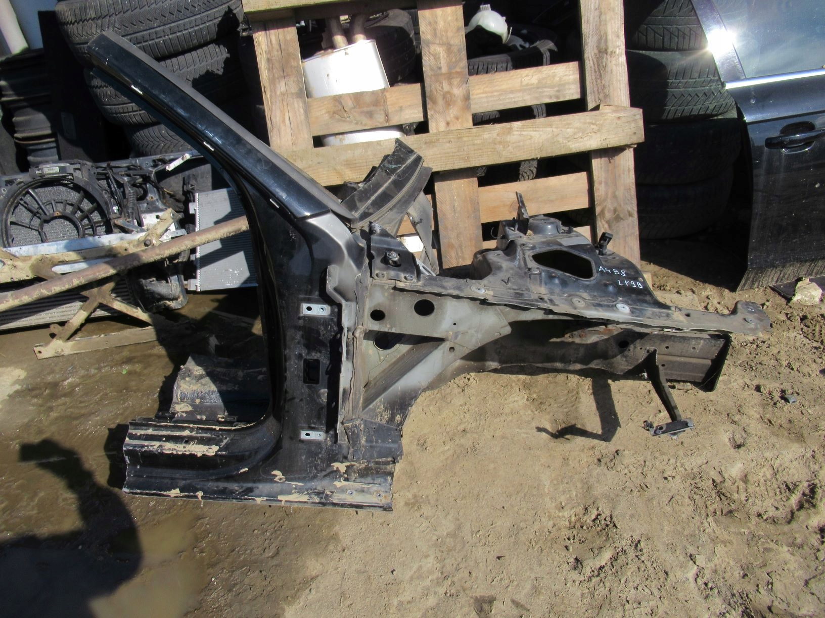 AUDI A4 B8 ЧЕТВЕРТИНА ПРАВА ЛОНЖЕРОН ФАРТУХ ПОРІГ ПЕРЕД ПРАВИЙ Ly9b